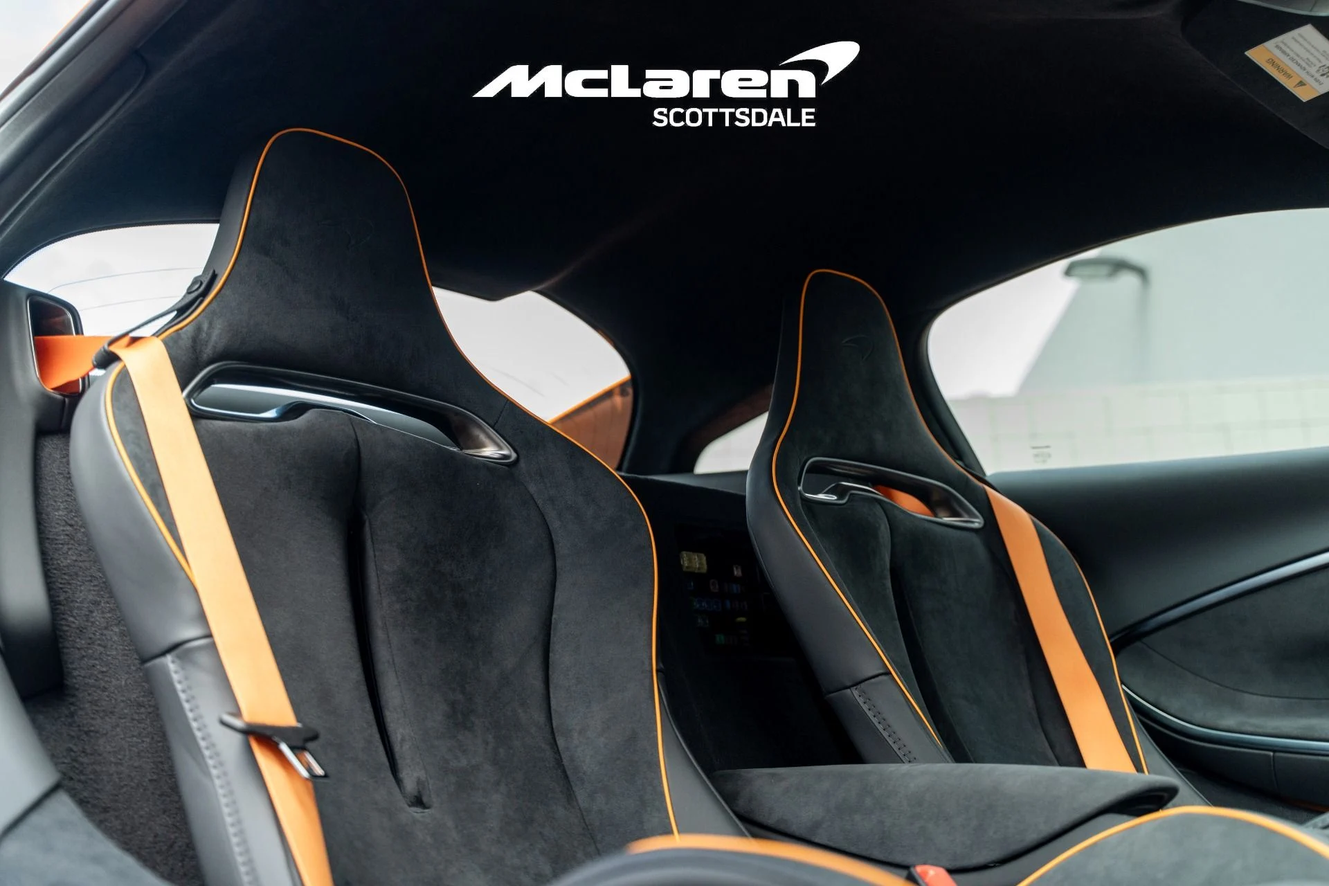 mph026_774056432_Used_2024_MCLAREN_ARTURA_1753254980_62257bf421