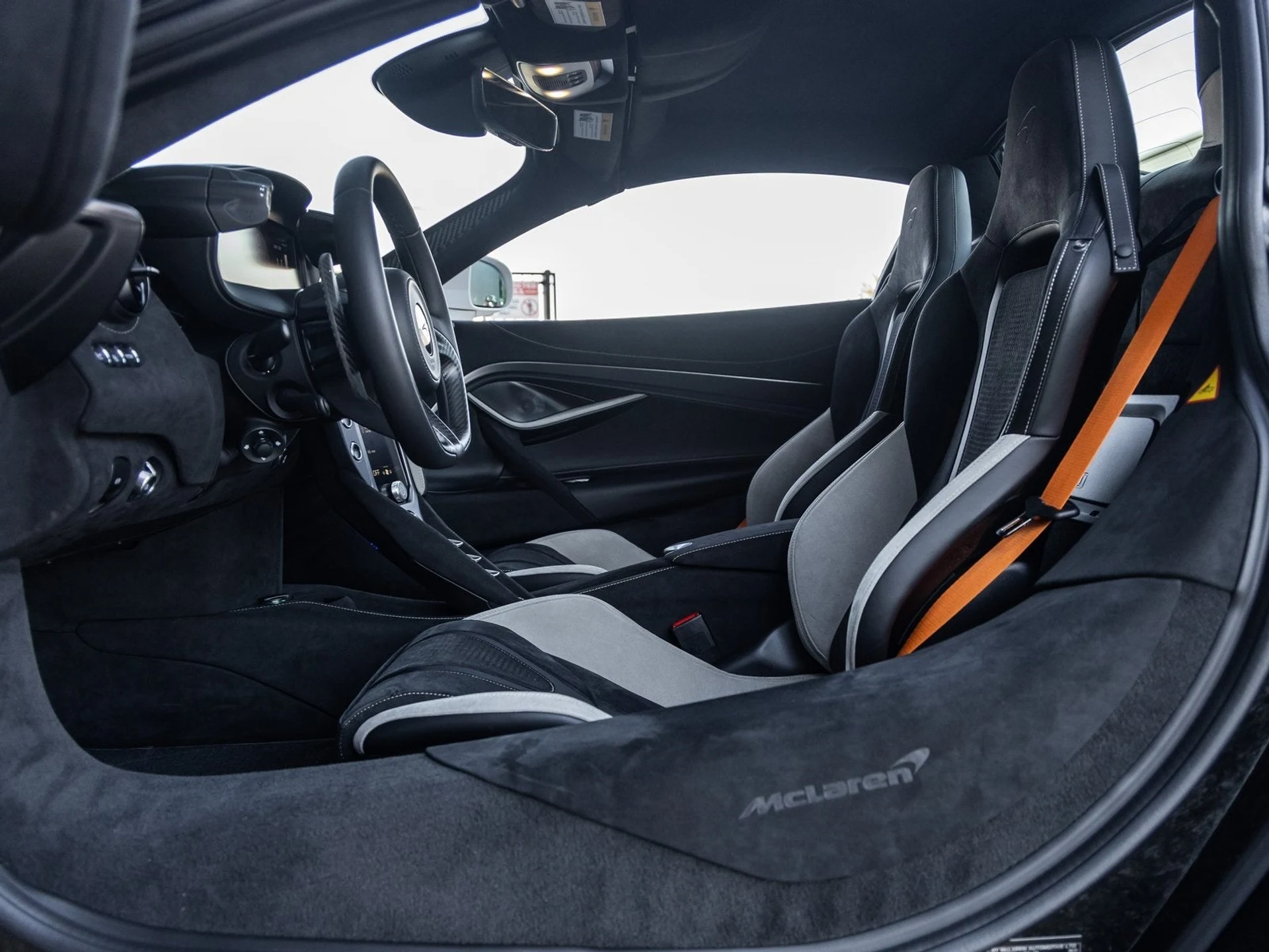 mph026_776206452_27_1b51802386