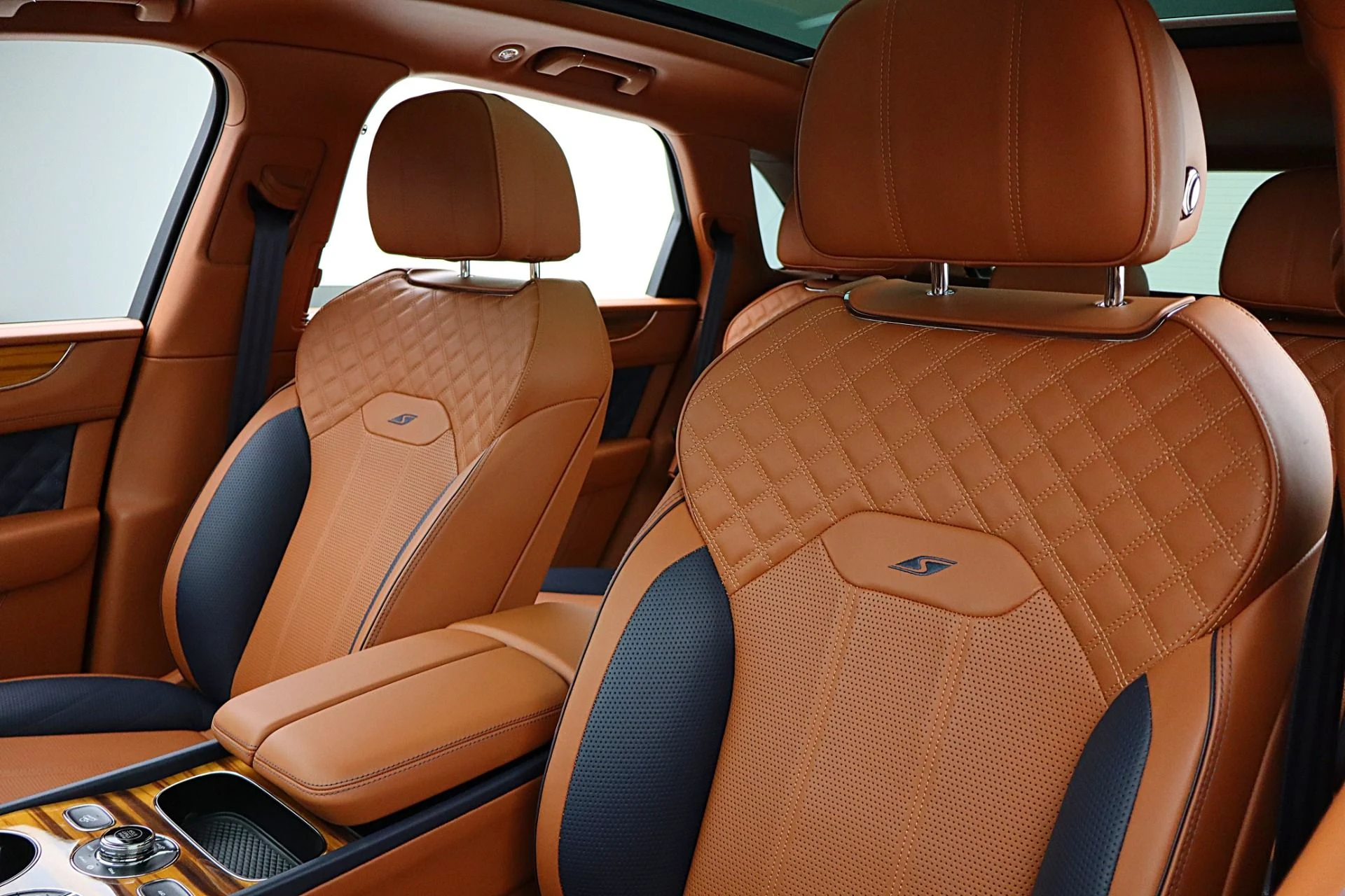 mph026_78315193_Used_2022_Bentley_Bentayga_S_V8_65fa9c662b