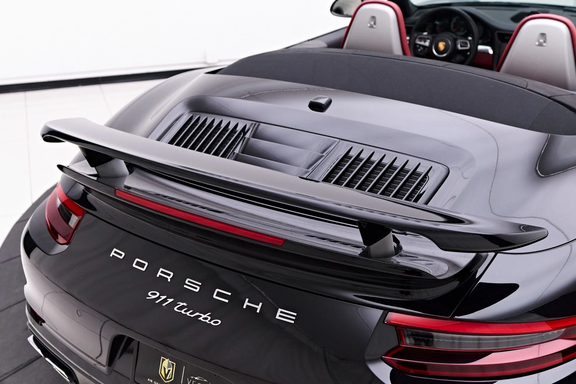 mph026_791372303_Used_2019_Porsche_911_Turbo_1750270685_15ffd37a4e