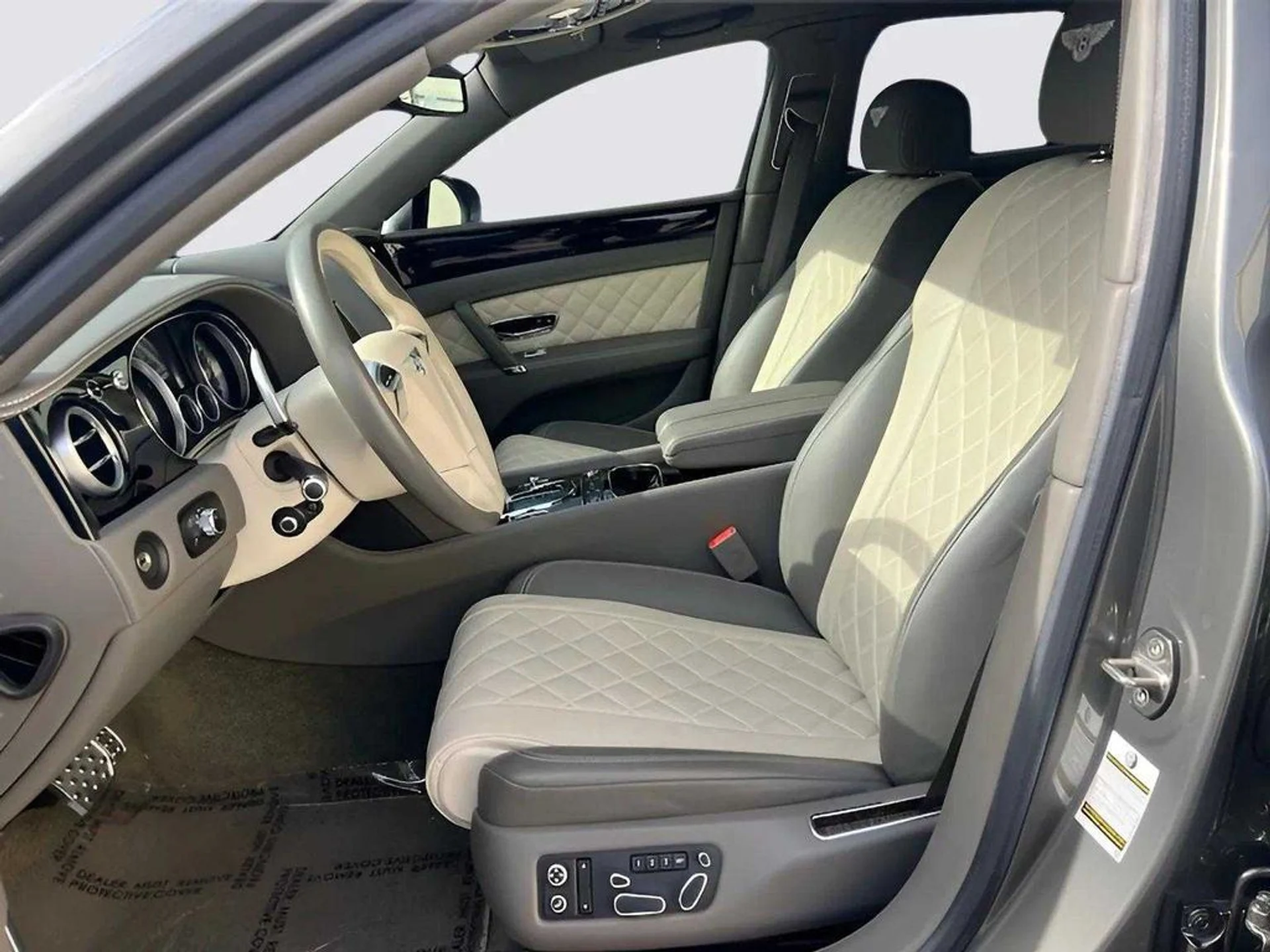 mph026_795815468_6156511bec84fc97709a7c2f9c8067d8x_ae2a449274