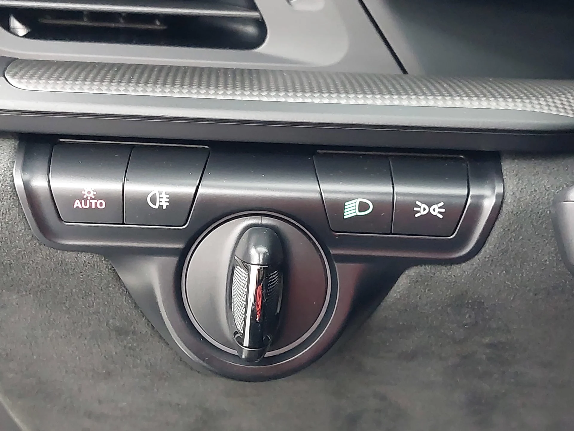 mph026_801568369_7a548b1f424242d5394893c788bae9f0x_81964bf338