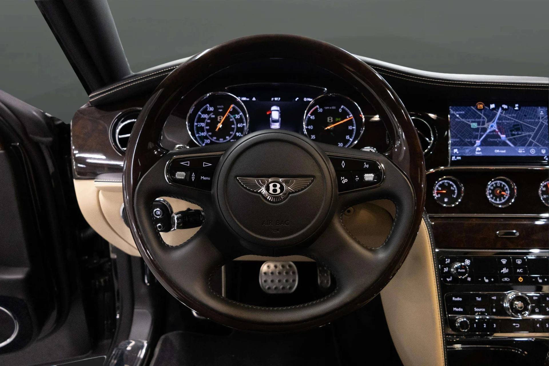 mph026_802697684_8acaa580_5024_4aa0_b3fc_e3b8c8f1d659_201920_Bentley20_Mulsanne20_Speed2028_SCBBT_7_ZH_1_KC_00409429_27_0c2b8e3414