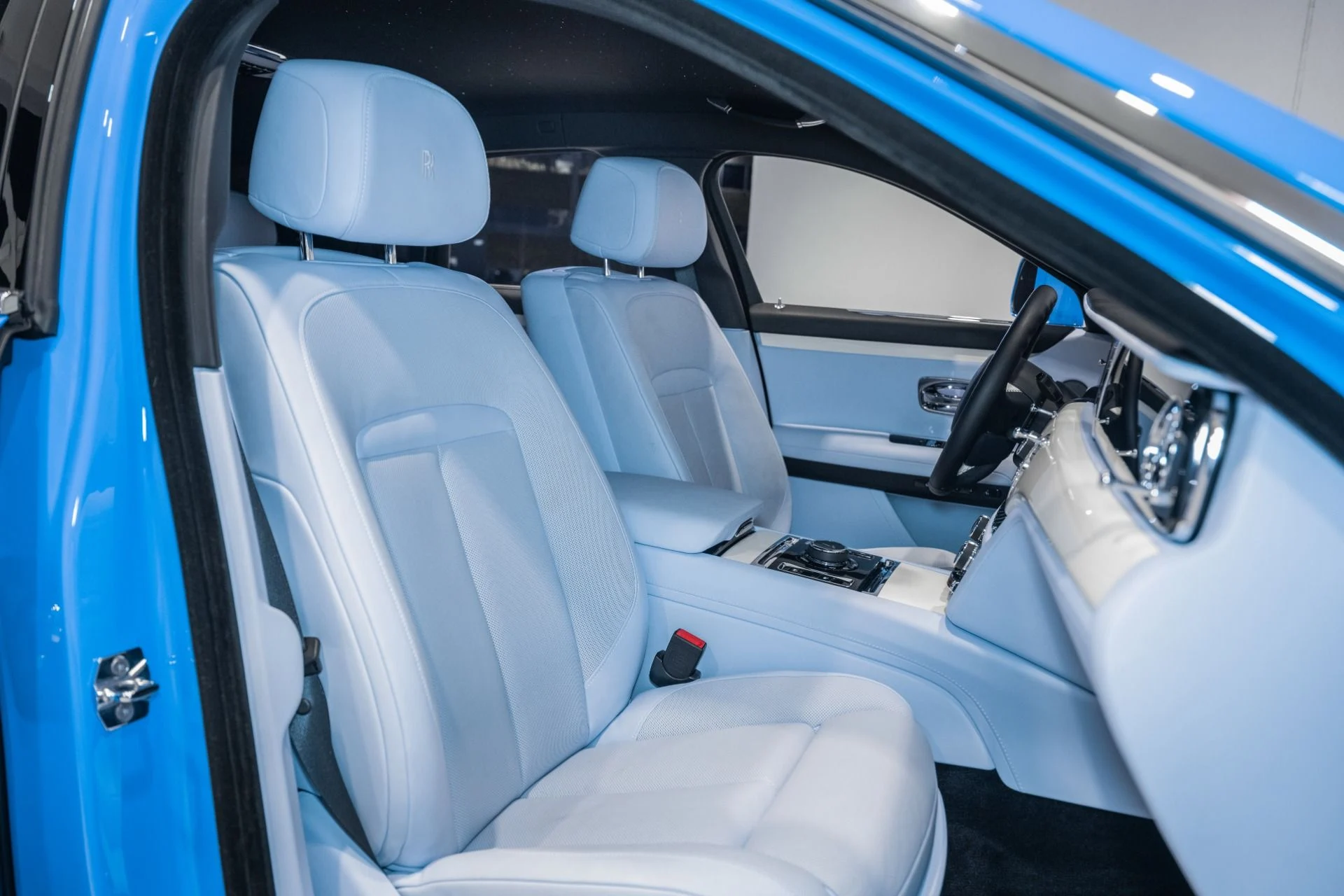 mph026_803851372_Used_2023_Rolls_Royce_Ghost_1773457062_43bdc91a19