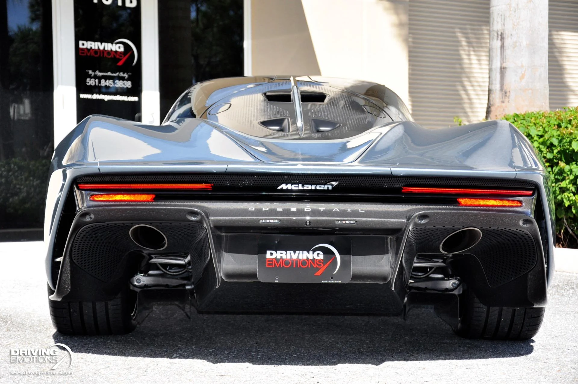 mph026_805659077_821_p27_l_ad60bf54ac