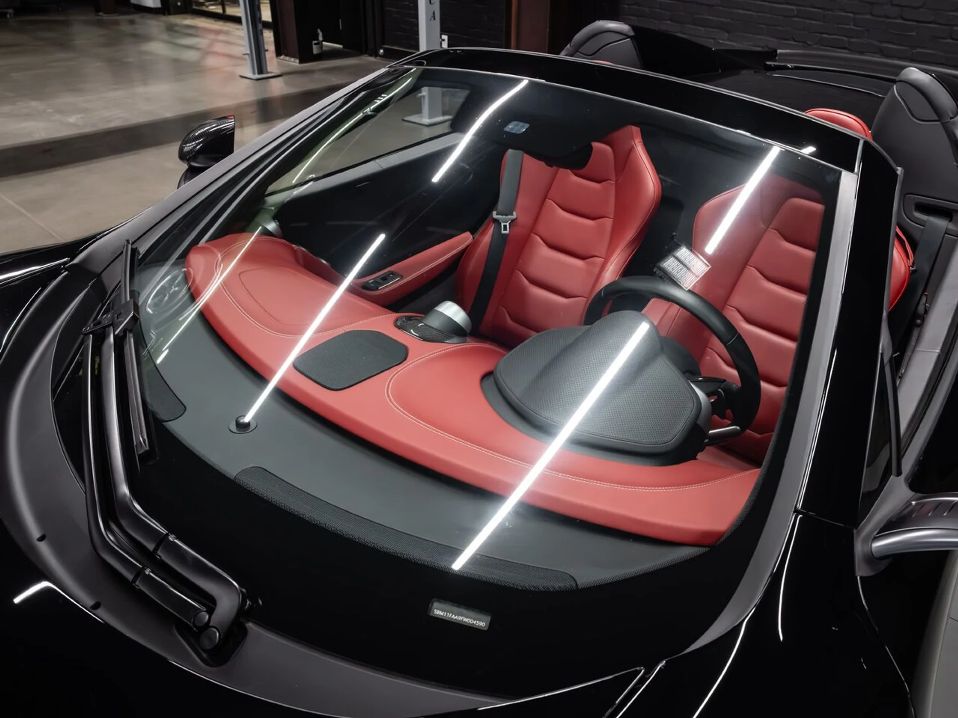 mph026_810430088_mclaren_650s_2015_b2e50350c2