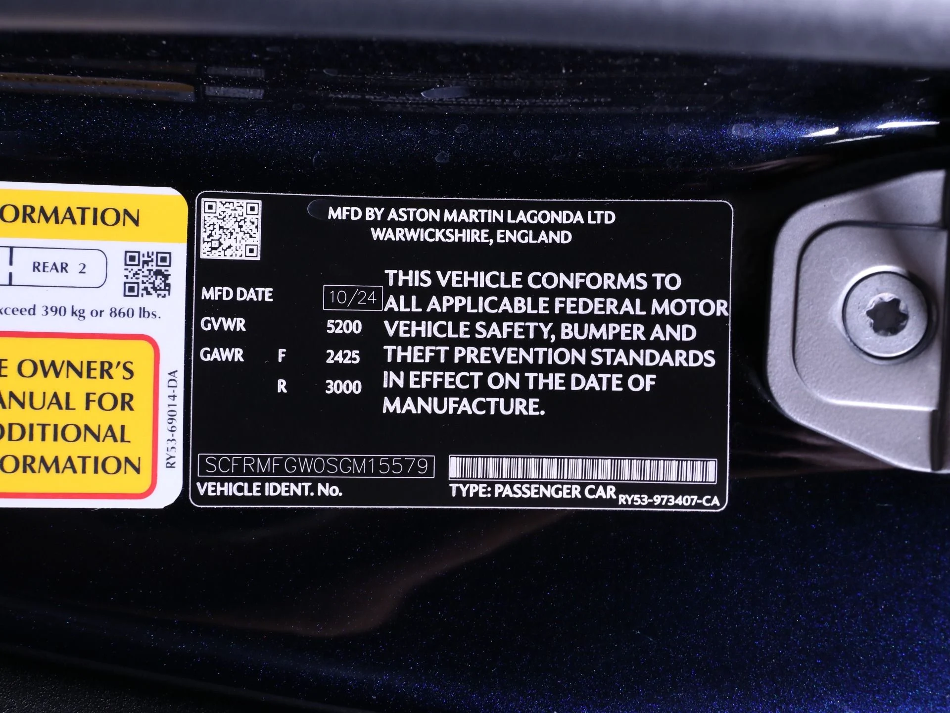 mph026_8106958_Used_2025_Aston_Martin_DB_12_Volante_1758482753_dae6f1db90