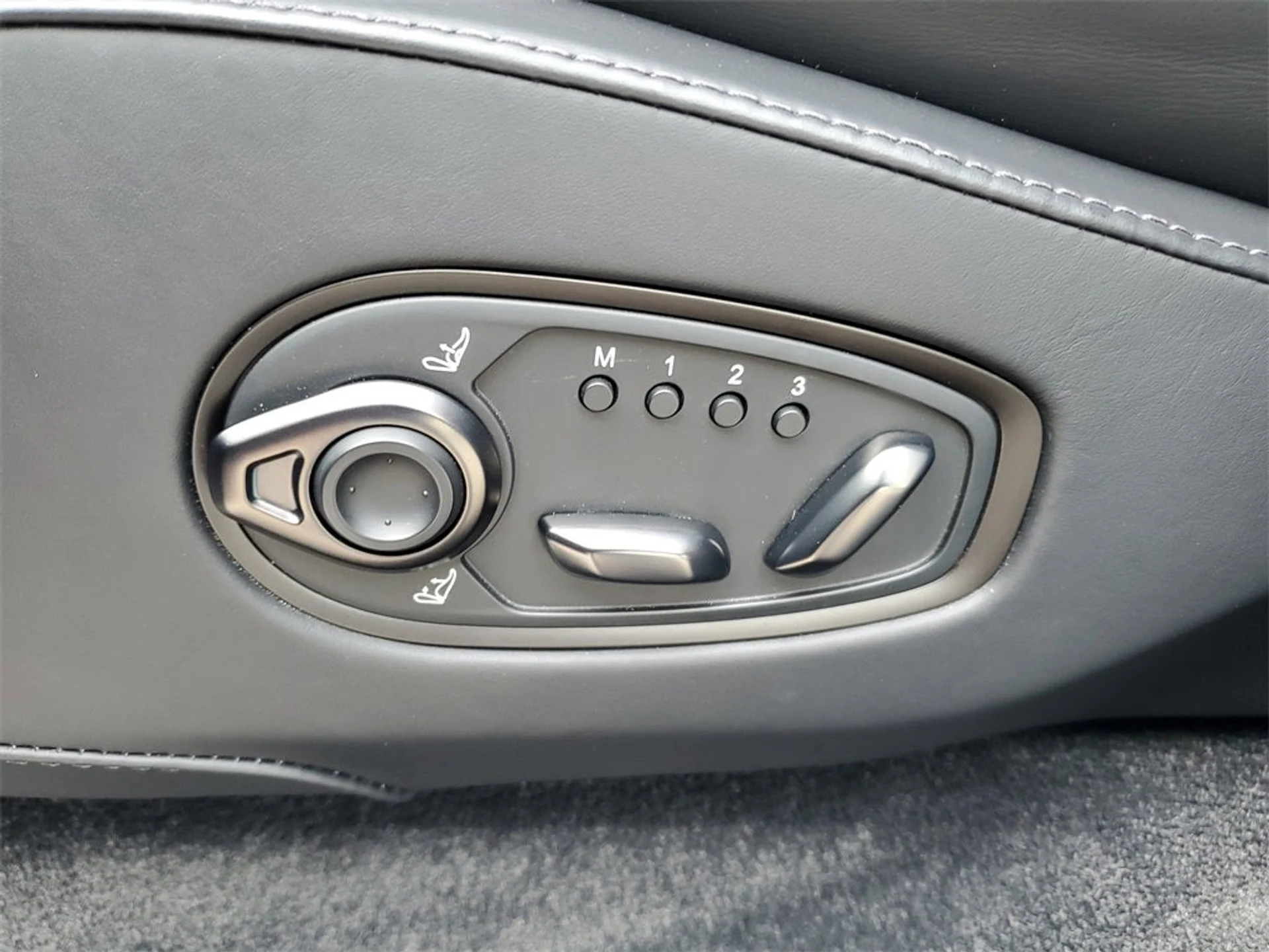 mph026_811931548_27_8cab6118e1