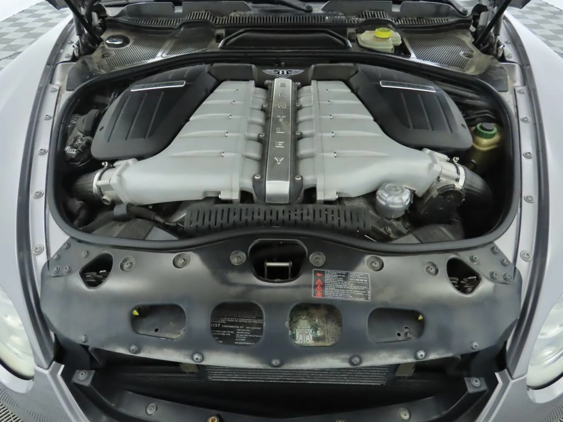 mph026_81490212_used_2005_bentley_continental_2drcoupegt_8119_22978544_27_1024_33ba2e9a76