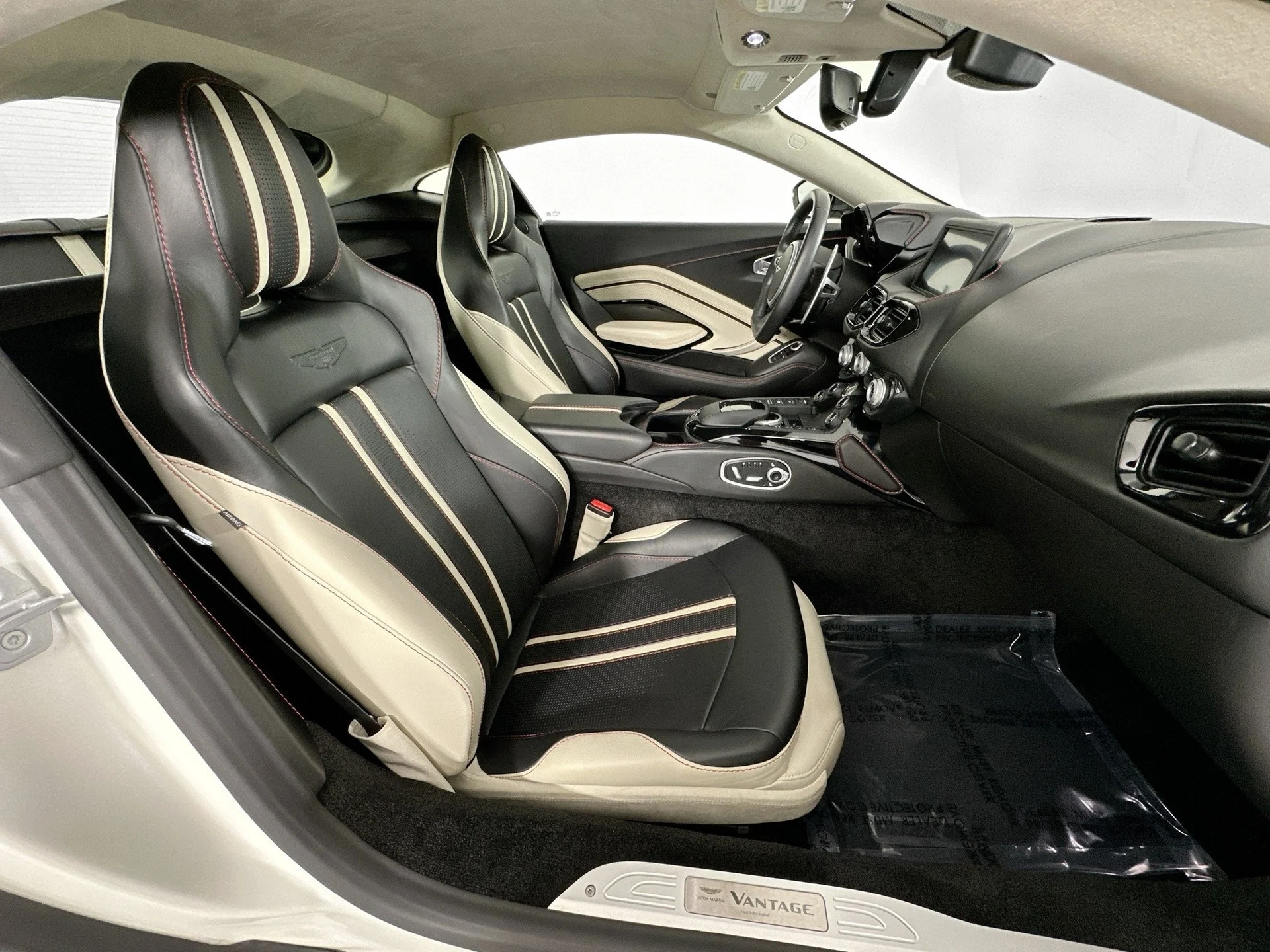 mph026_825097748_27_5546a49ca2