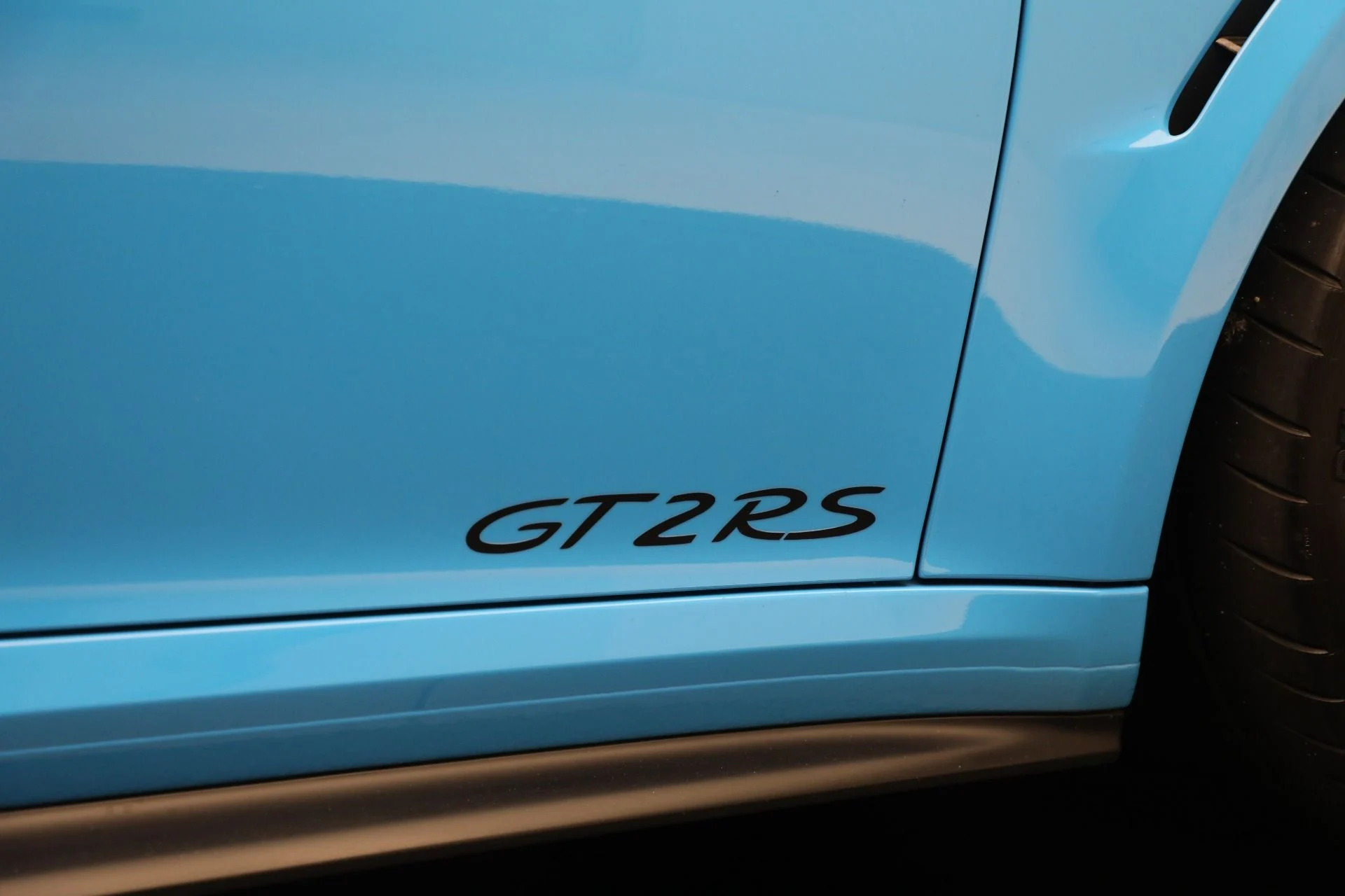 mph026_829290250_Used_2018_Porsche_911_GT_2_RS_a174e13c40