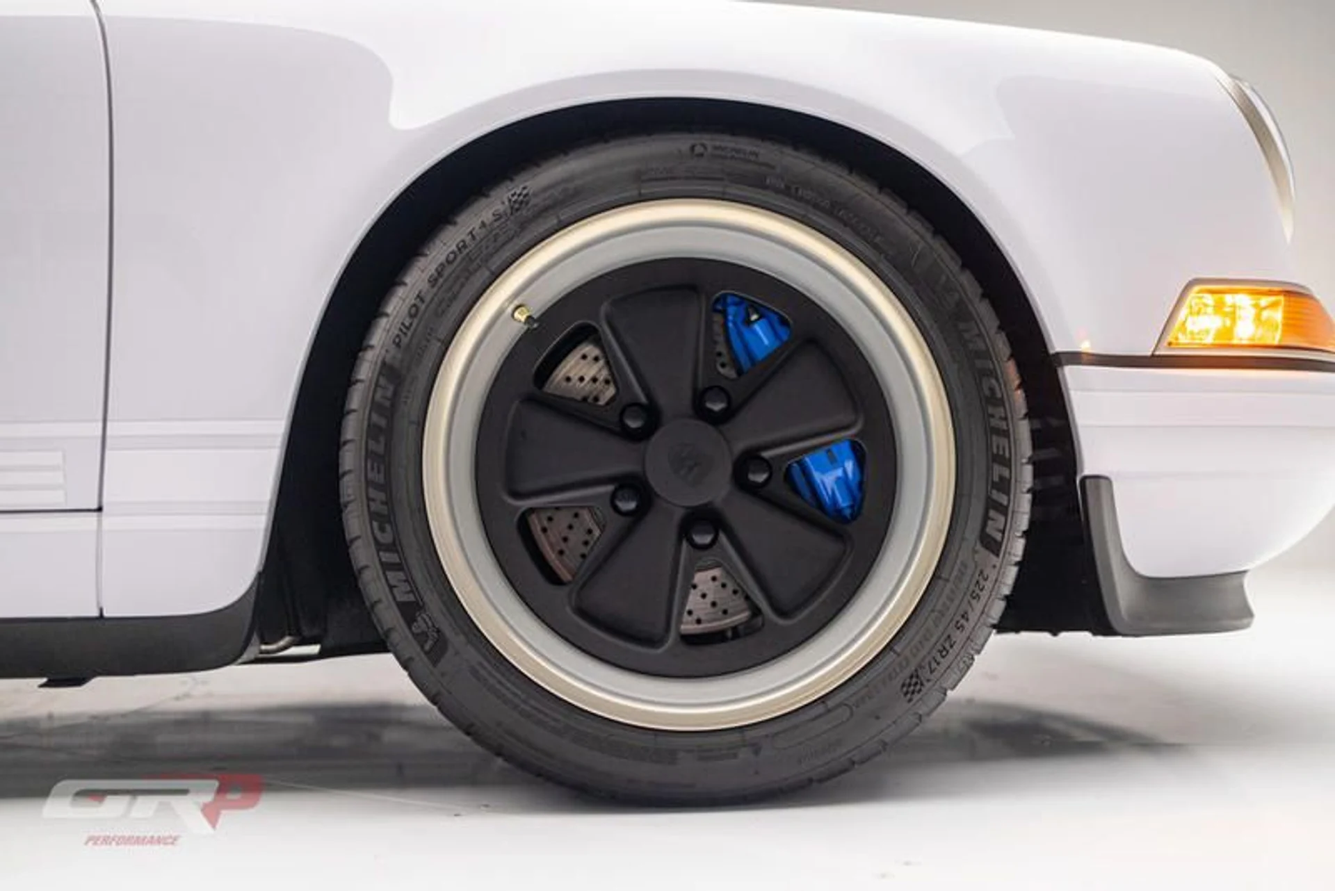 mph026_834969789_F0_E70_C6_B_DD_29_49_C3_BB_94_FD_4_CFDB_93_BE_6_de5bc96a49