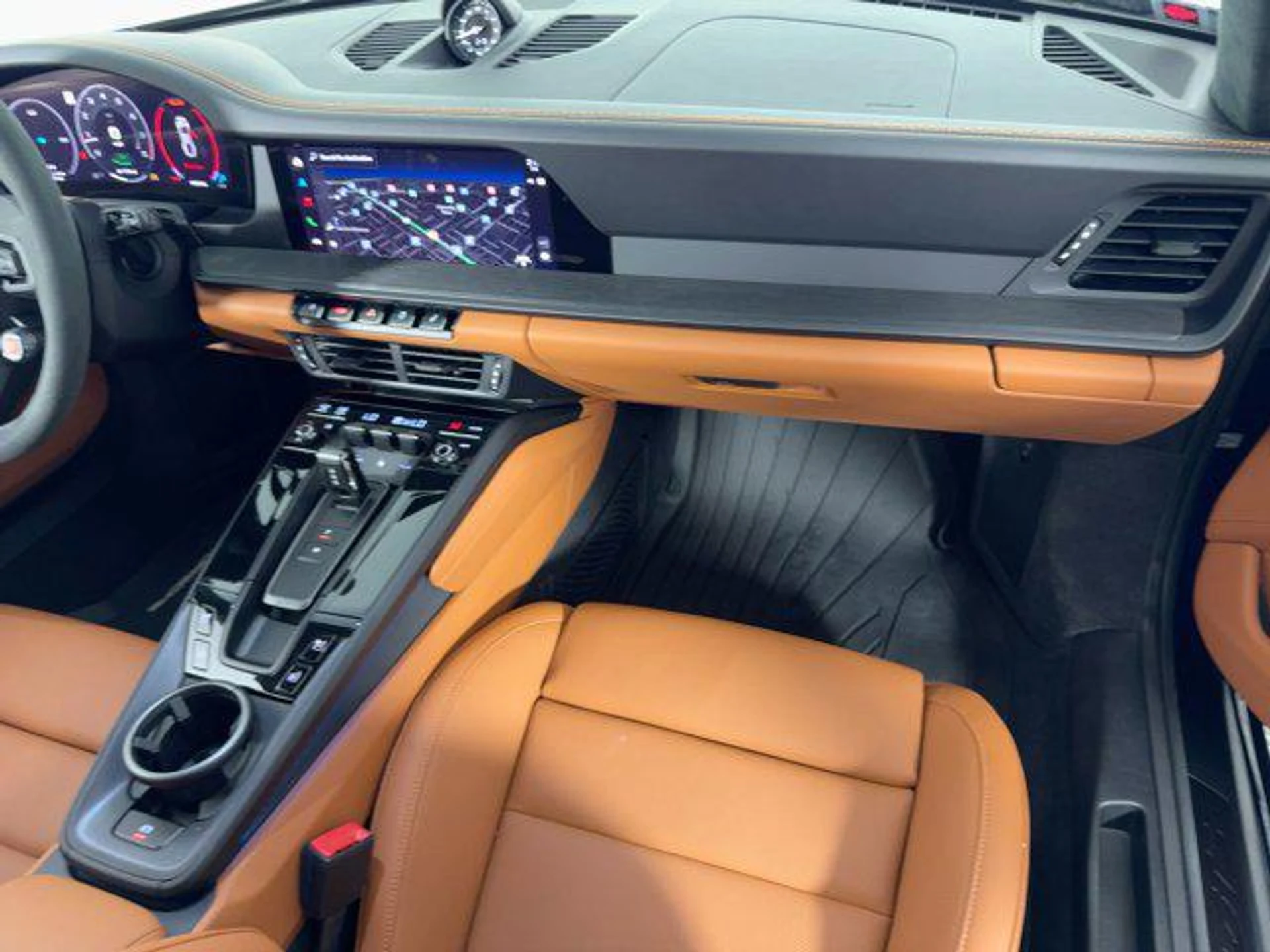 mph026_840558525_vz2_F_Qs_Zv_Dlk_Fw_OV_4h8_Bw_Io_Hn_W_Kk_a54560cb62