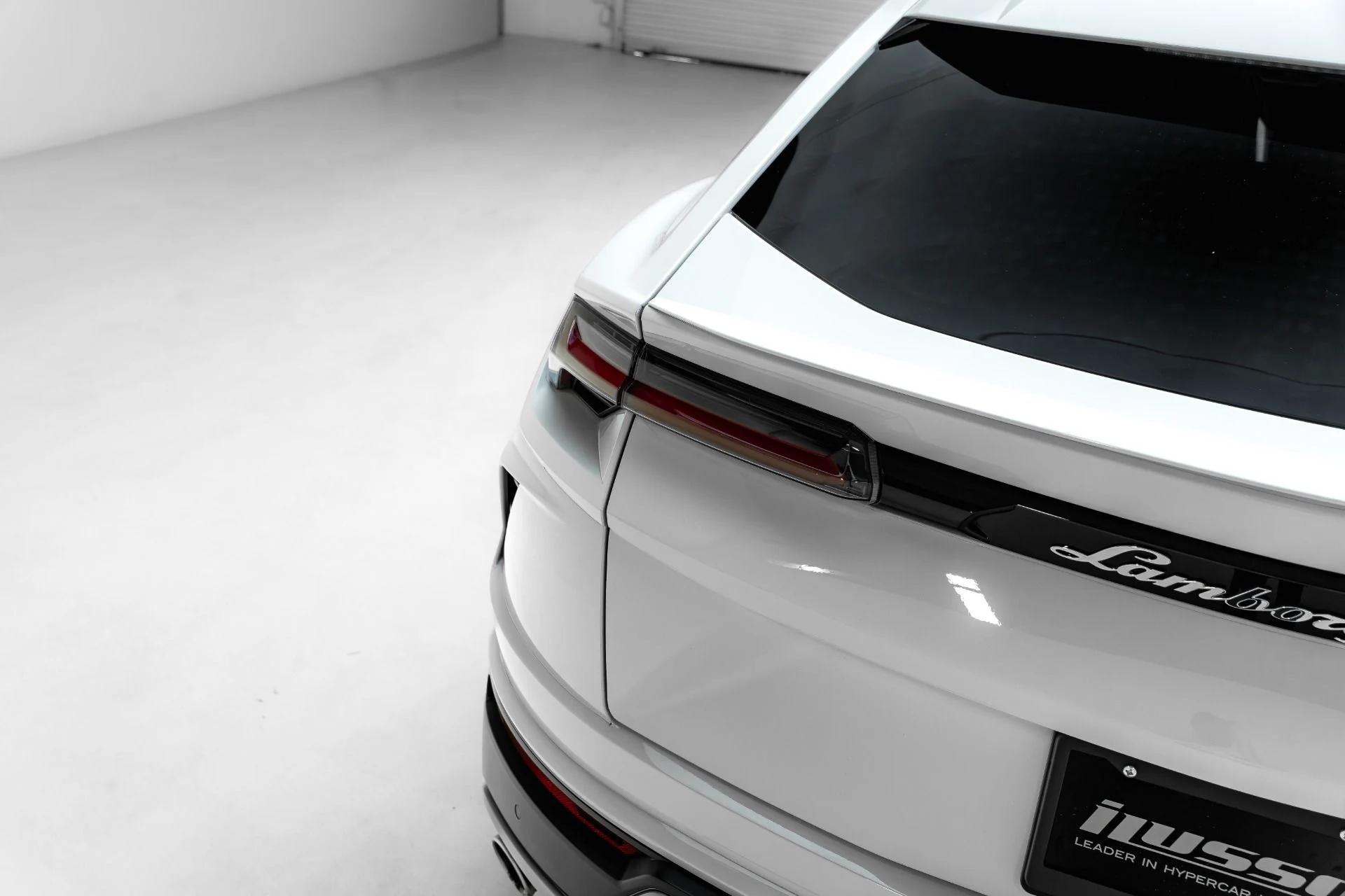 mph026_840942455_Used_2020_Lamborghini_Urus_1780965471_a29a2a4548