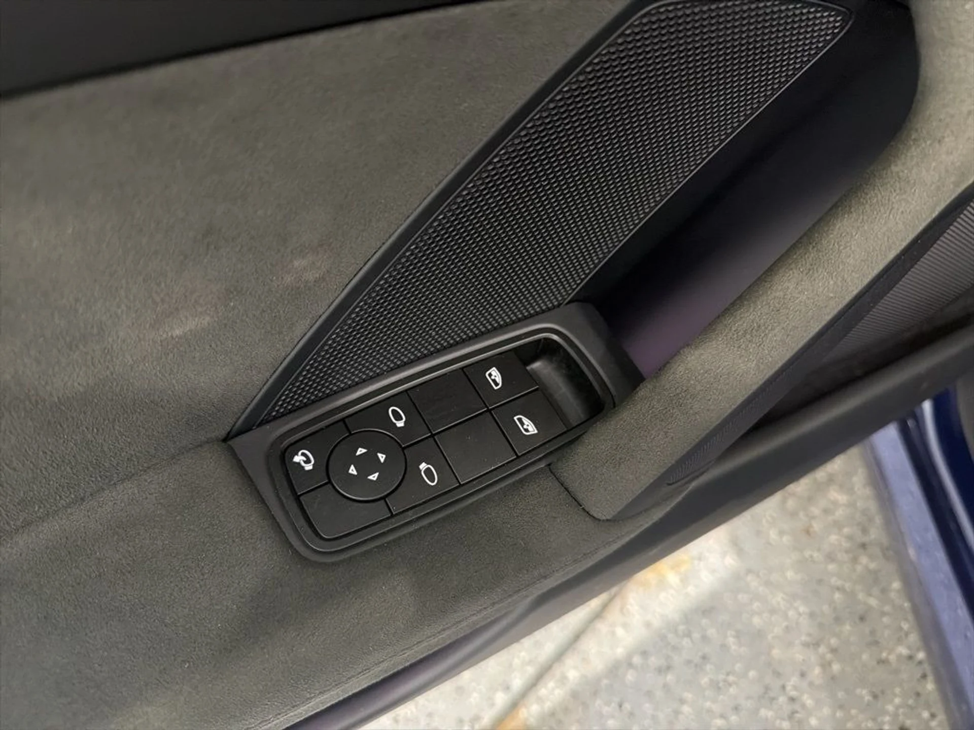 mph026_844767257_f370a10efa841a04faa8aab44a317ec5_021a772301