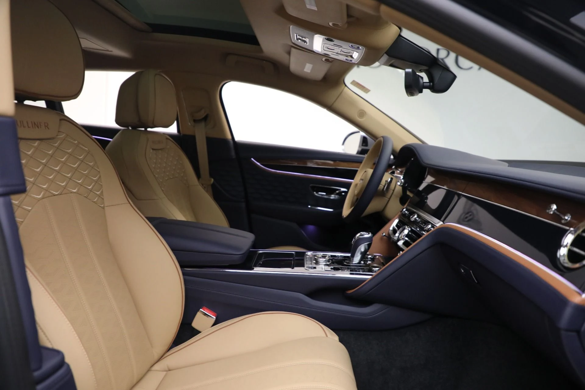 mph026_847457251_New_2025_Bentley_Flying_Spur_Mulliner_3a8608ab1d