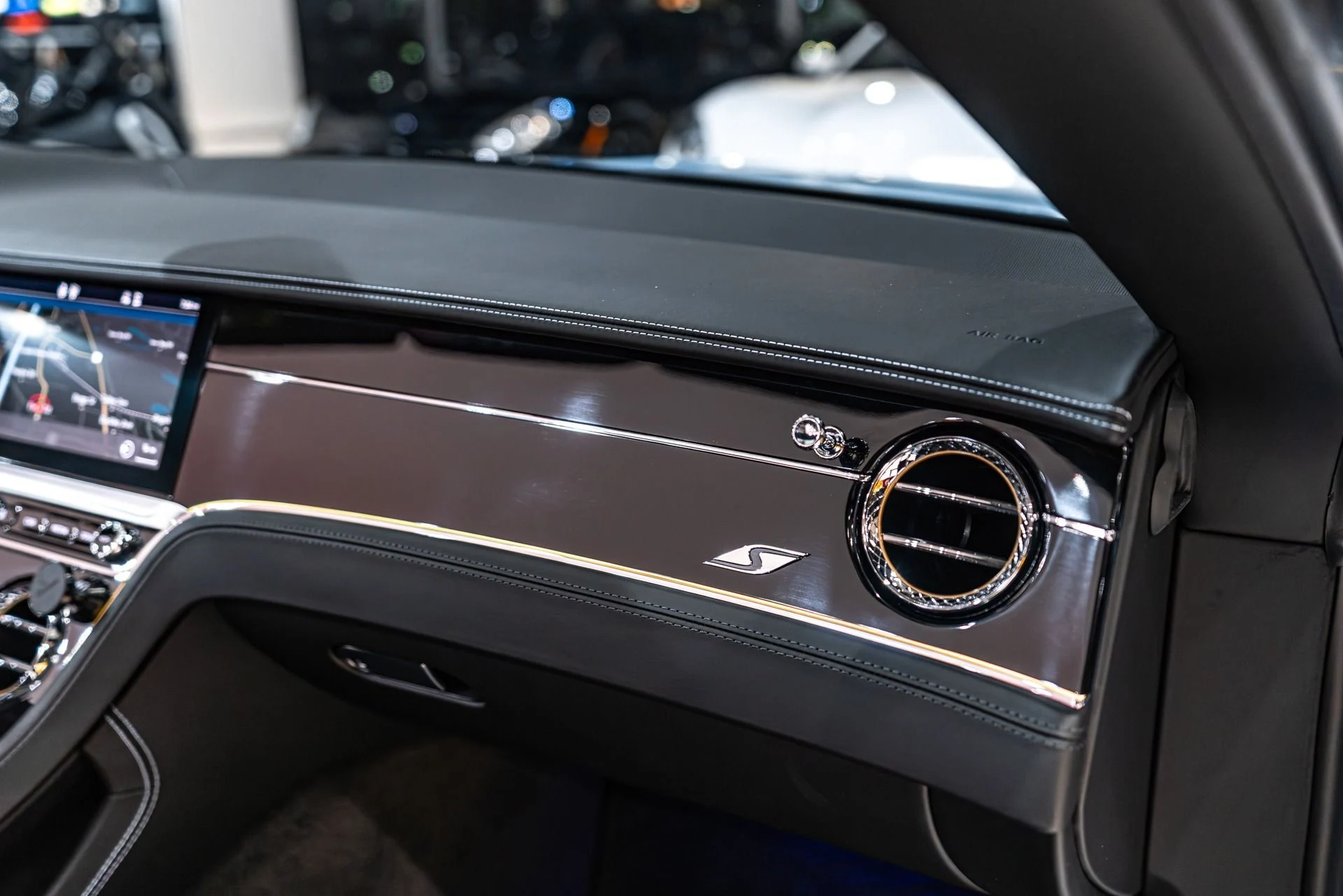 mph026_851724943_13117_p27_l_e9255d713f