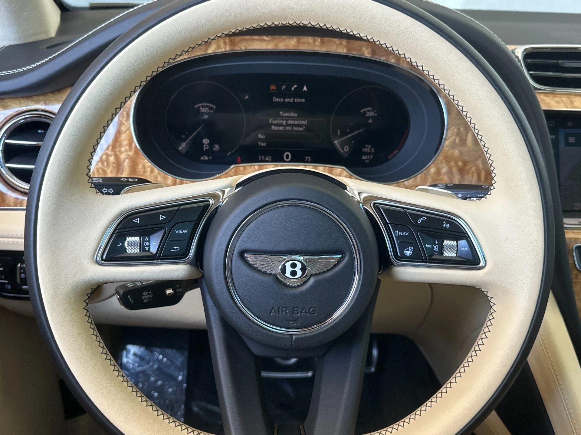 mph026_853791875_Used_2023_Bentley_Bentayga_Azure_1782290867_7bf2459d89