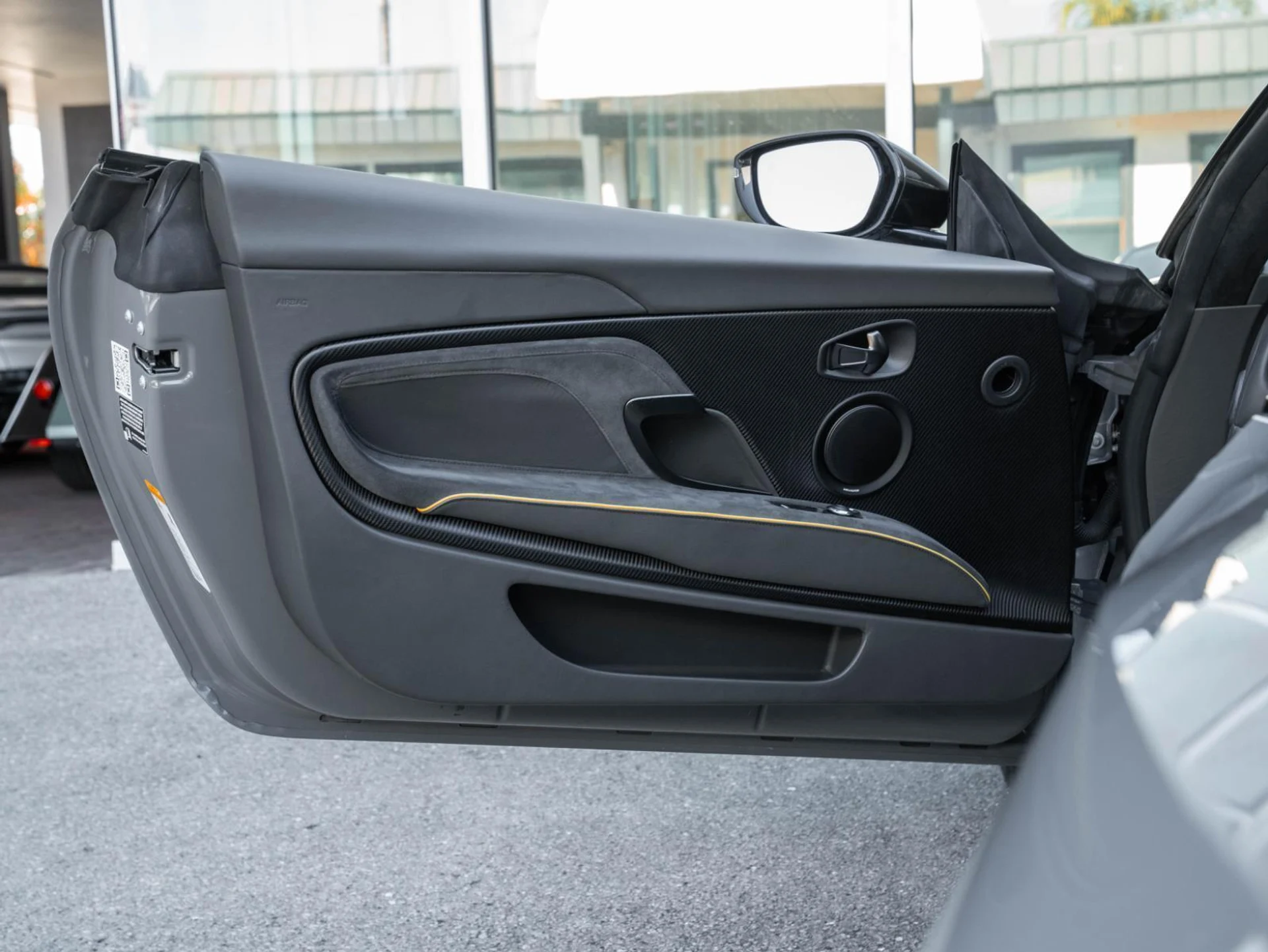 mph026_859562675_Used_2022_Aston_Martin_DBS_Superleggera_1770058031_6f097b4a7f