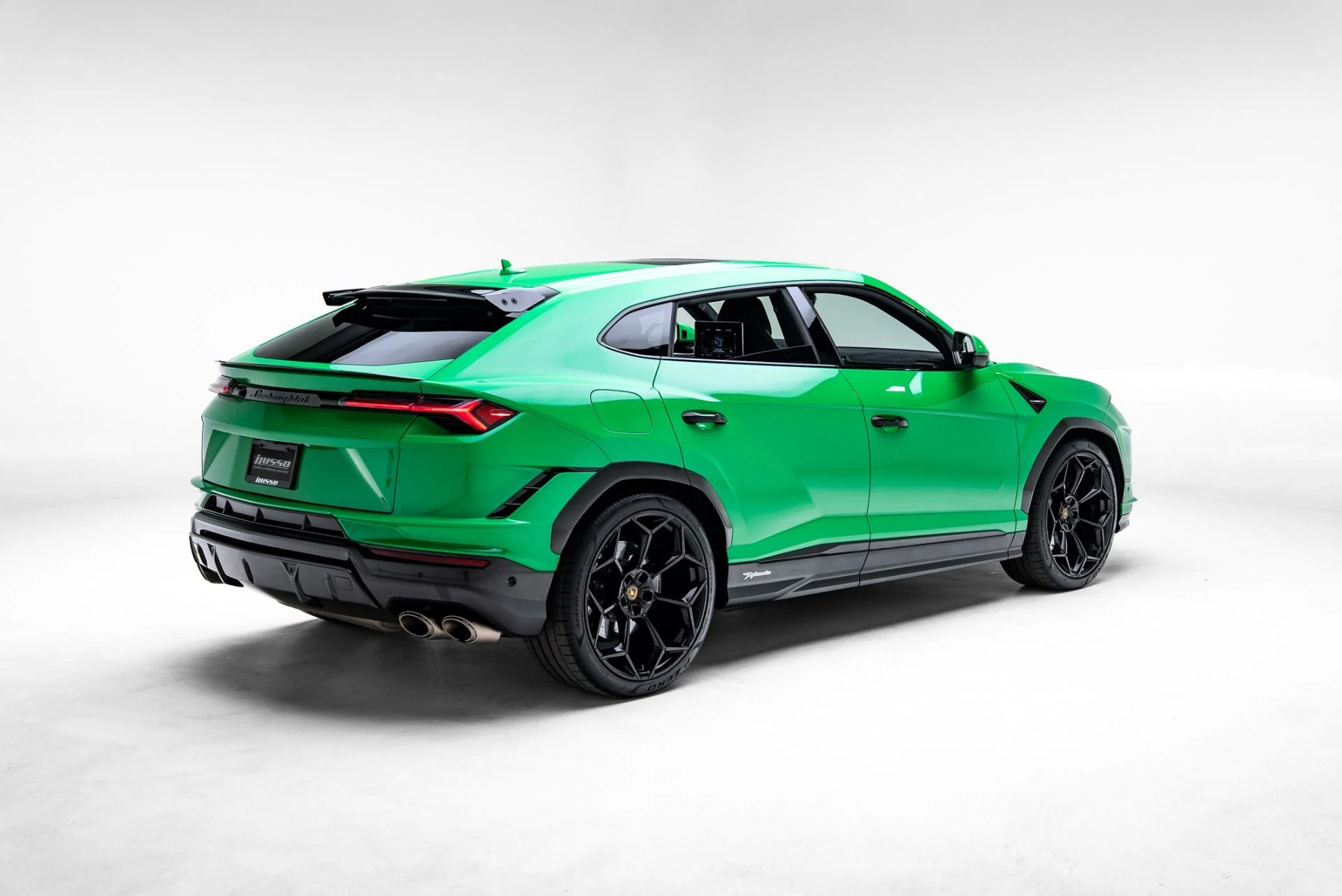 mph026_863613935_Used_2023_Lamborghini_Urus_Performante_1776122836_69b39e9a32