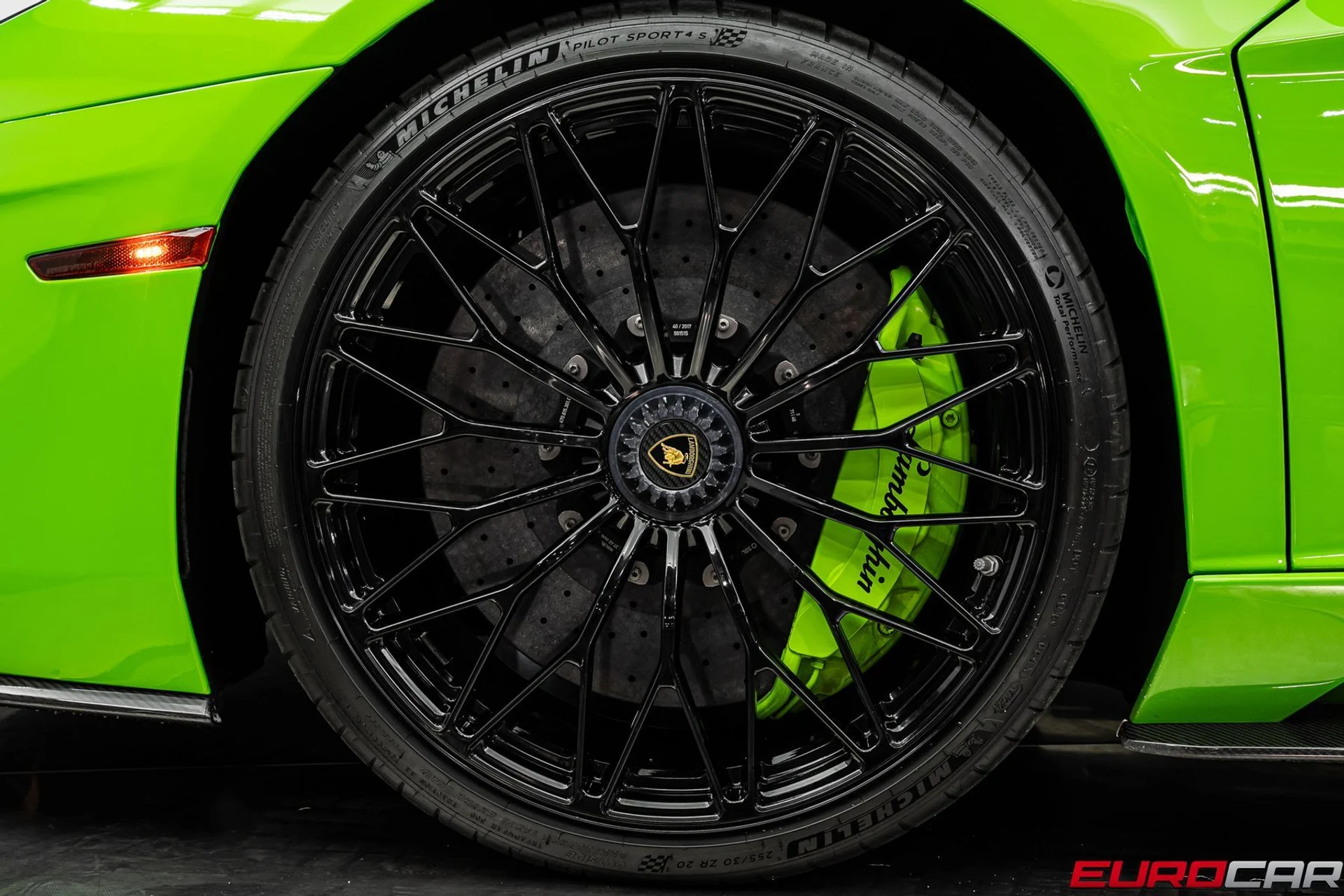 mph026_864855343_373d97a2_6c1e_4f50_8180_d228cd310340_a803d14df2