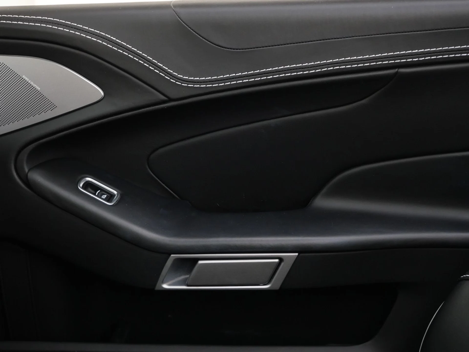 mph026_865117707_572d49b9a62f585b653c5092f9734a5cx_72be905a17