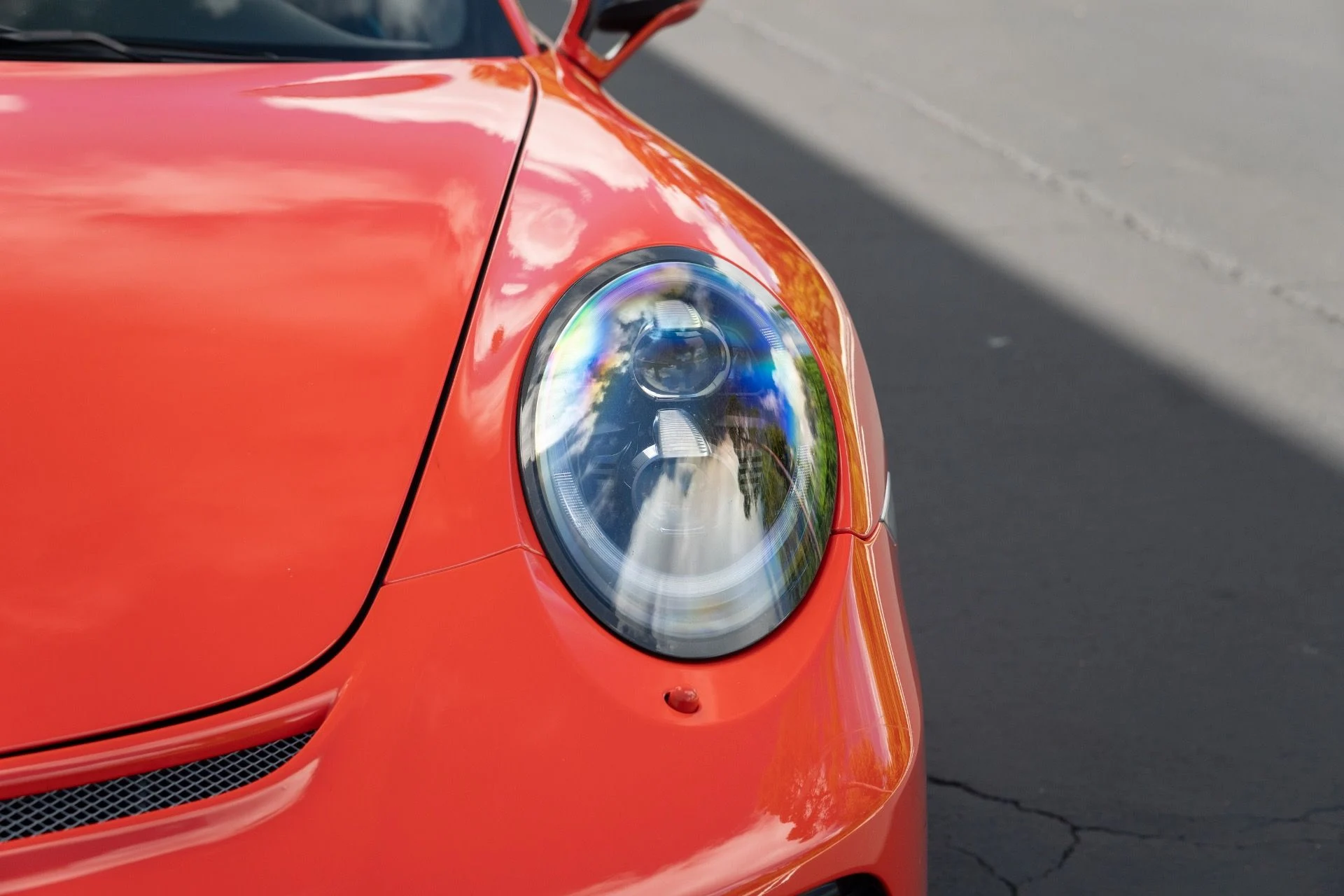 mph026_869277508_Used_2018_Porsche_911_GT_3_1758911261_e179946006