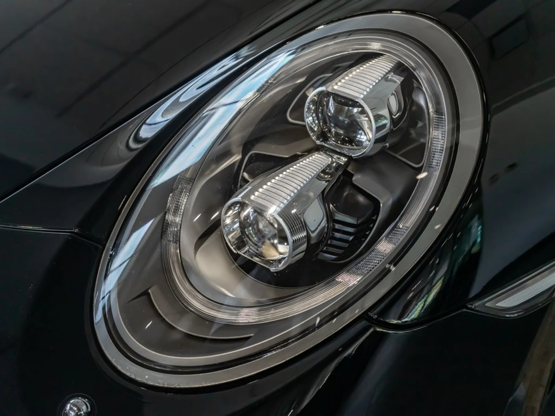 mph026_870469689_5c8c7c1ba71f2297980b97512a59870c_fad16cf724