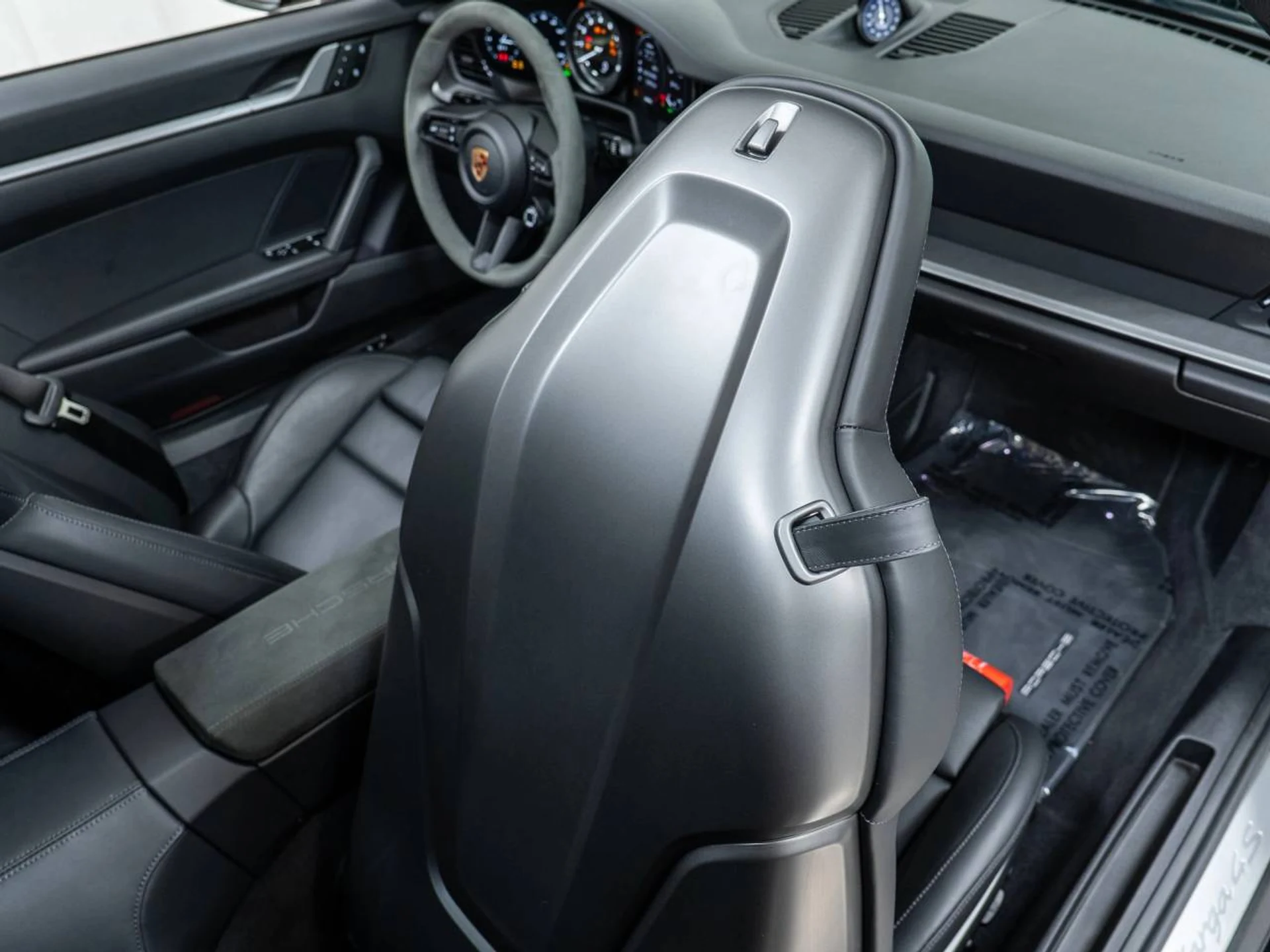 mph026_876539939_1280_2428eba0dd