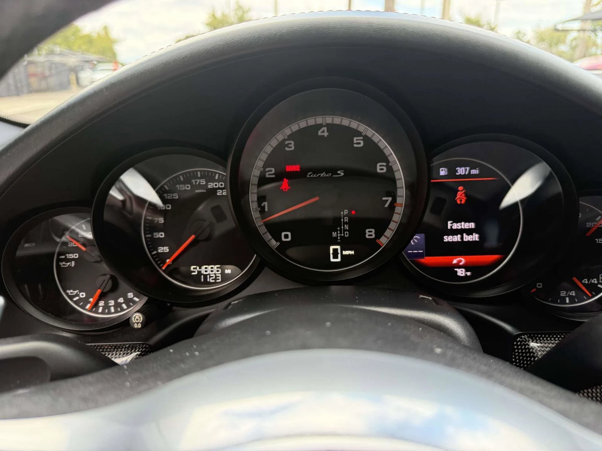 mph026_884259174_0bf02bdcef149daf063b26f85a591f91x_372730ac0f