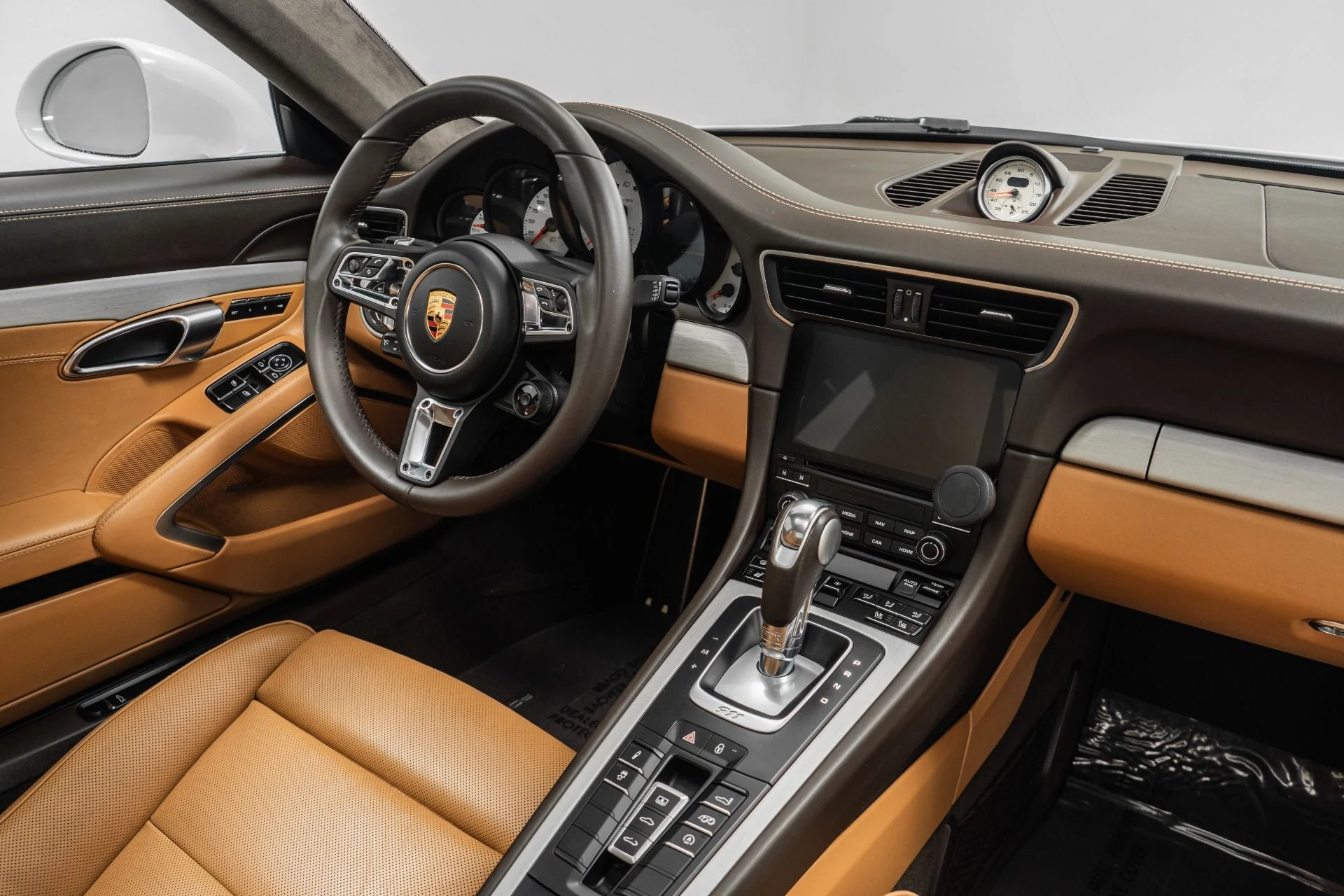 mph026_885789909_Used_2019_Porsche_911_Carrera_4_S_Sport_Package_Two_Tone_Interior_1782227287_7f29742ecd