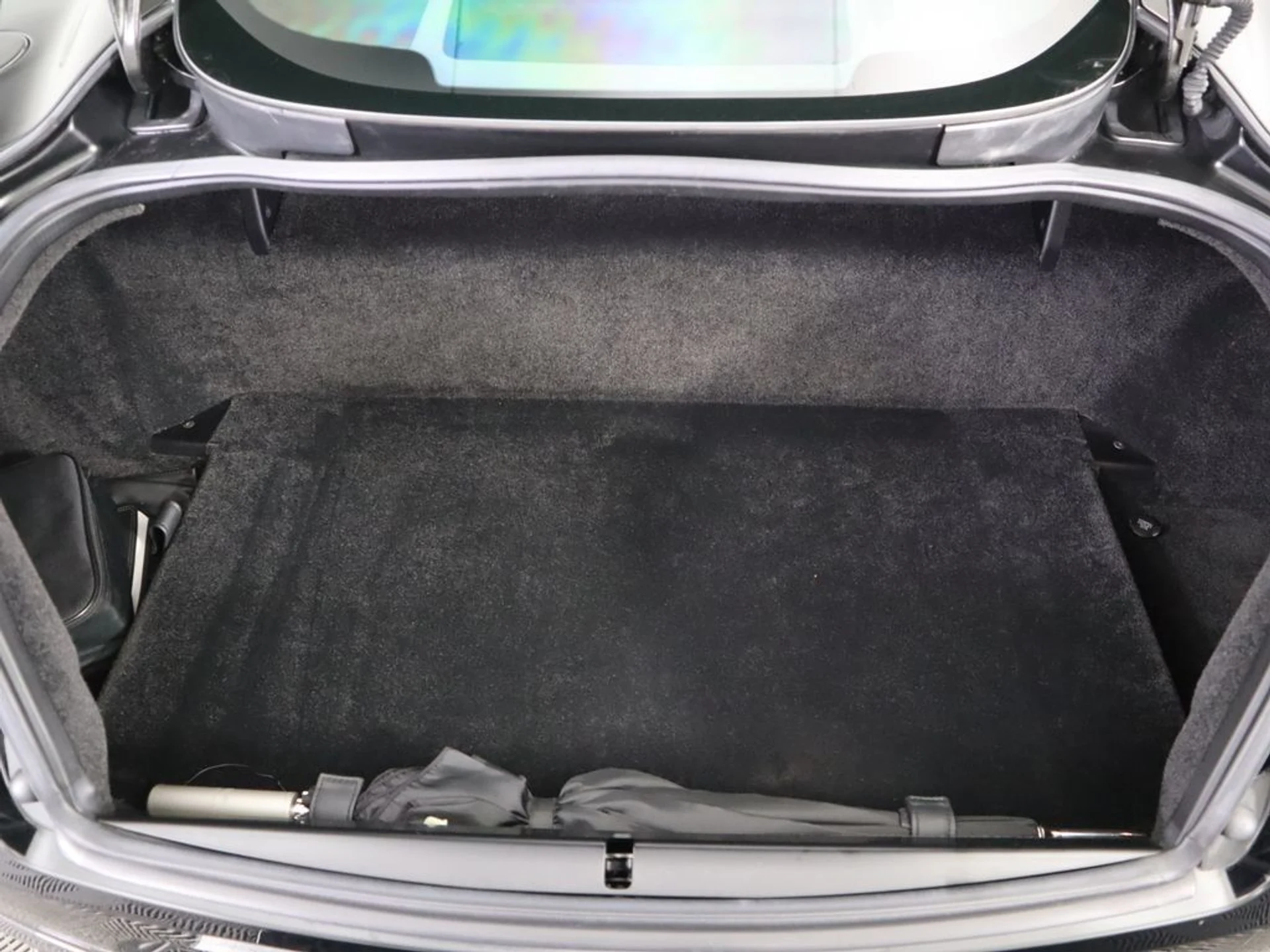 mph026_886637033_used_2015_aston_martin_vanquish_2drcoupe_8119_22944423_27_1024_db389d7280