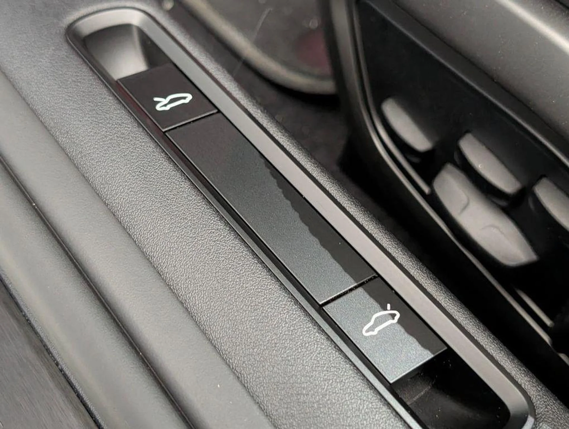 mph026_892763261_npns5610_W5_CBV_8_S_Tbnqr3_A_Yr_R_Qc_8a15c5ffad