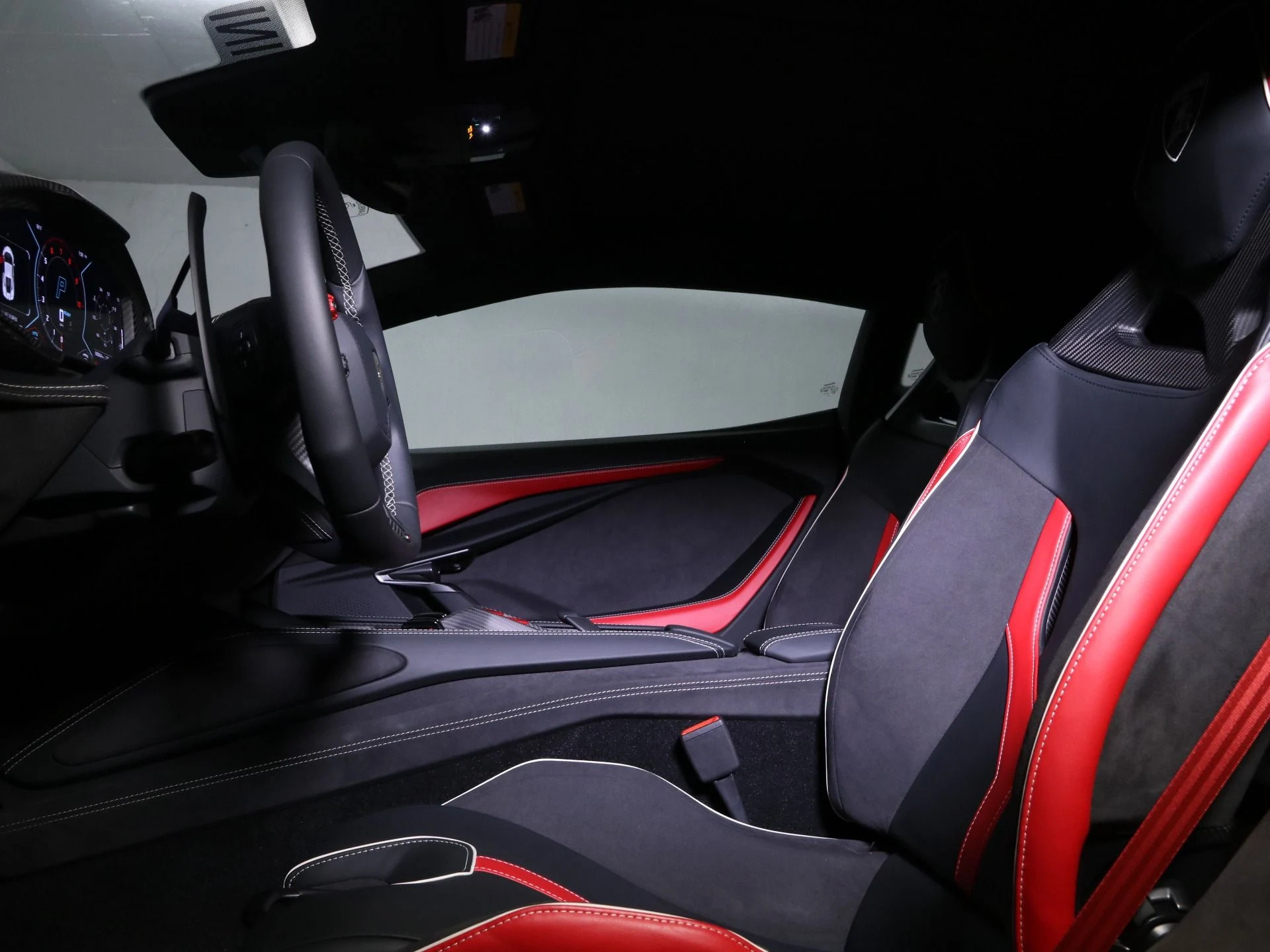 mph026_895134045_New_2025_Lamborghini_Revuelto_1756395149_d33049783d