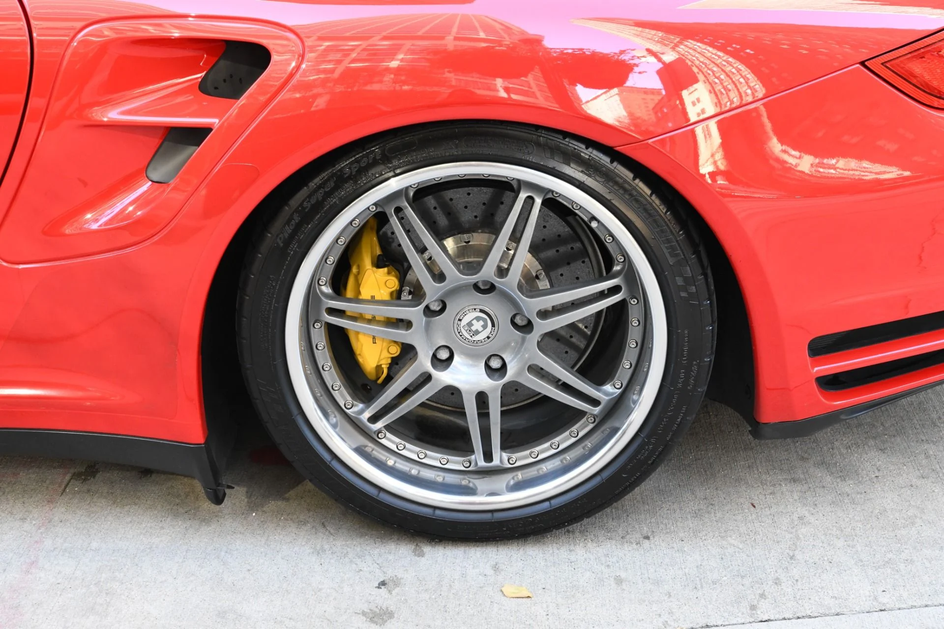 mph026_900431189_9571_p28_l_cd8f372545