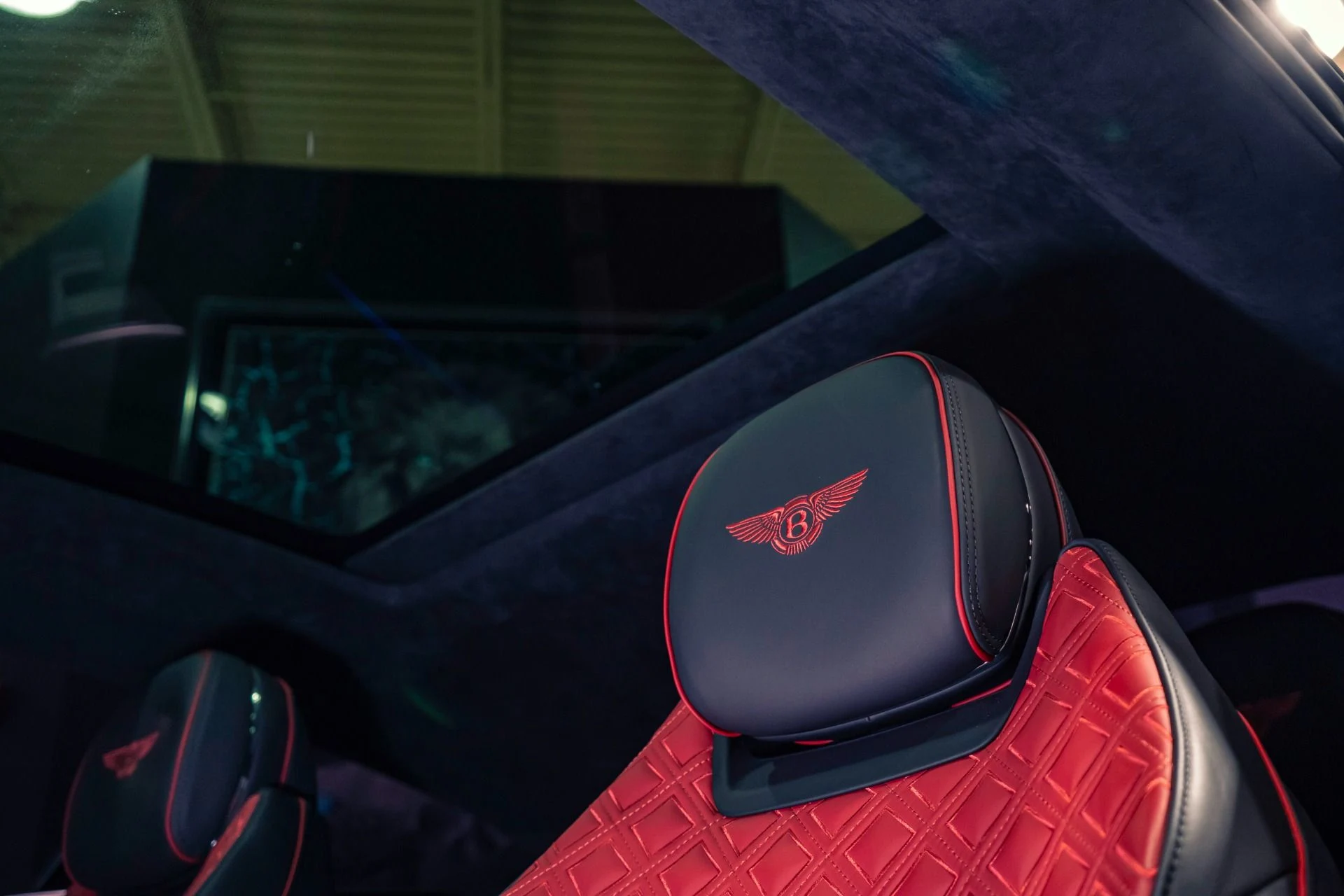 mph026_900718031_Used_2022_Bentley_Continental_GT_V8_320000_MSRP_1773695256_0c85570904