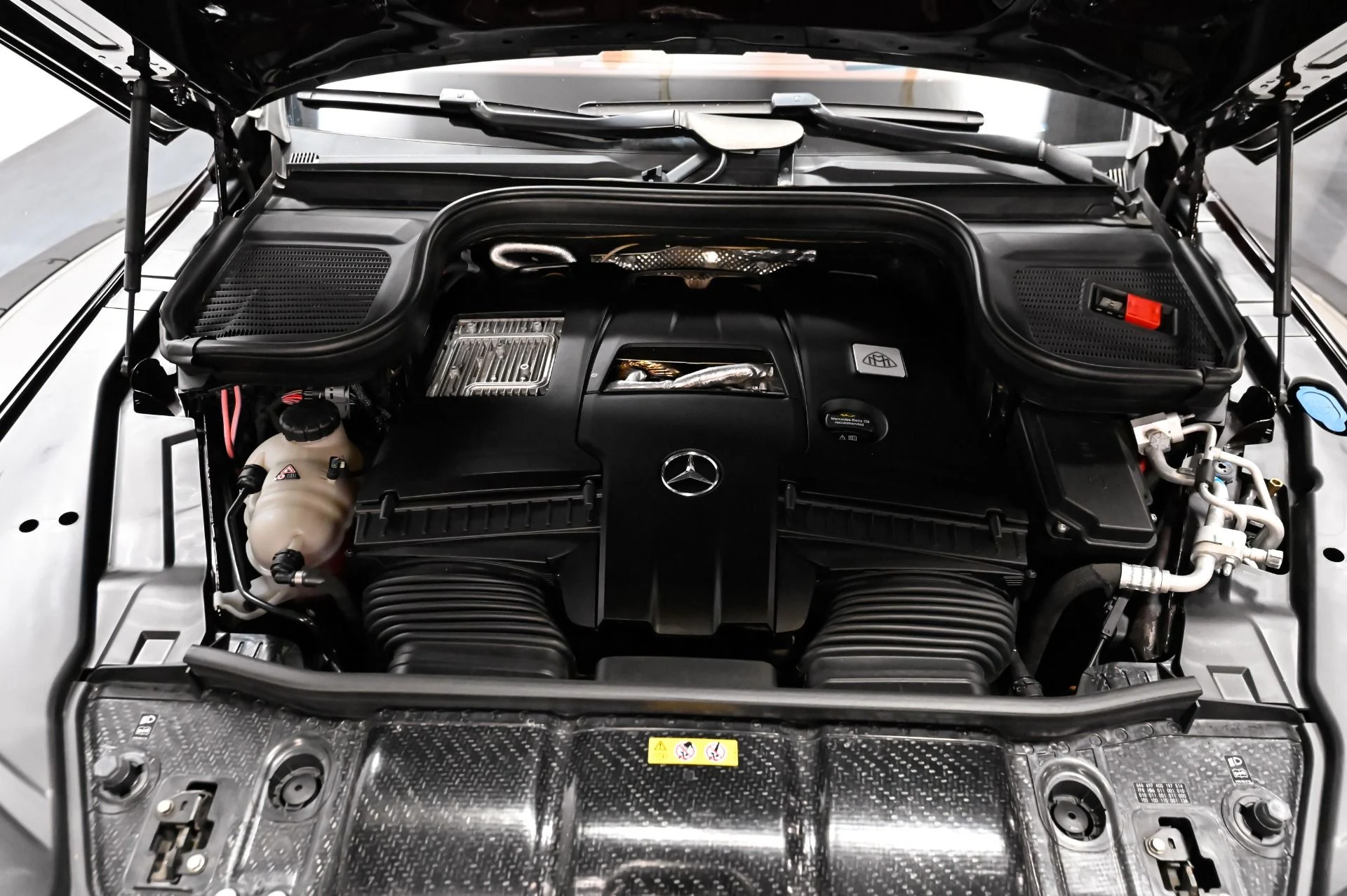 mph026_903119378_Used_2024_Mercedes_Benz_GLS_Maybach_GLS_600_4_MATIC_1789504682_30442bddc1