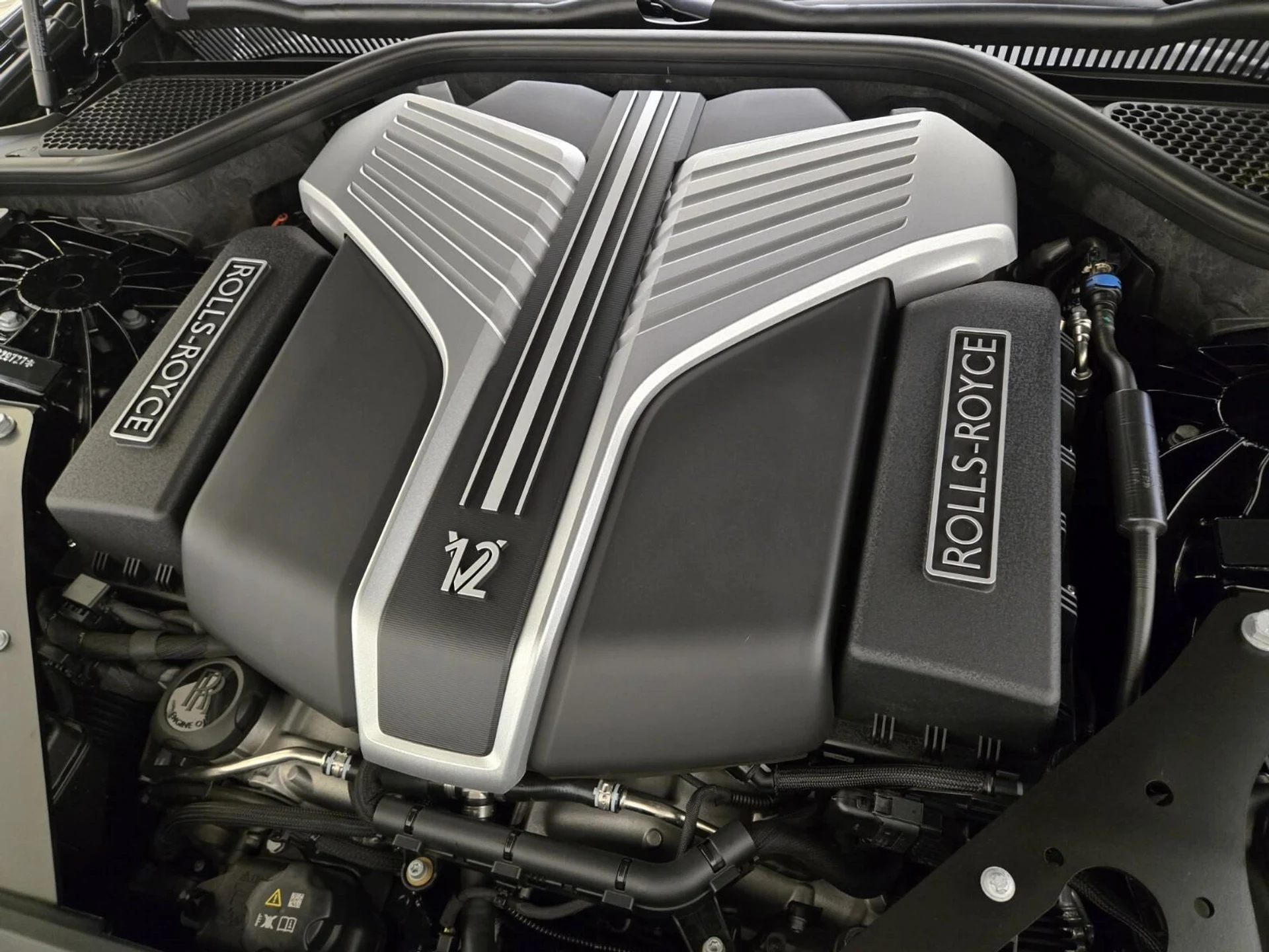 mph026_908500217_Used_2025_Rolls_Royce_Ghost_1777356188_6f95a04d8a