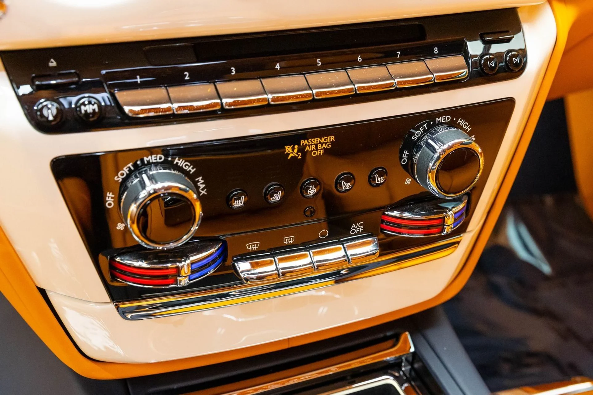 mph026_912669985_27_ebcaf9cdea