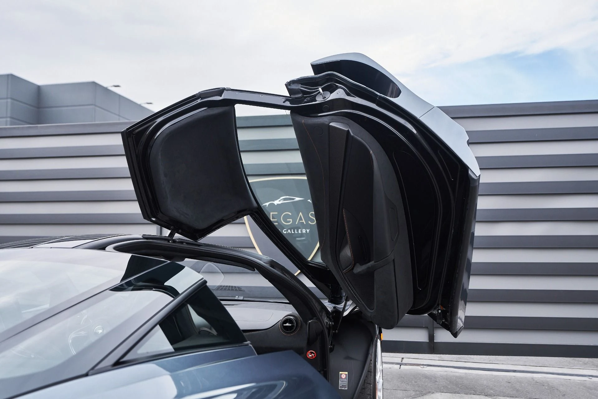 mph026_912721384_Used_2024_Mc_Laren_750_S_1762992829_22ba4518e0