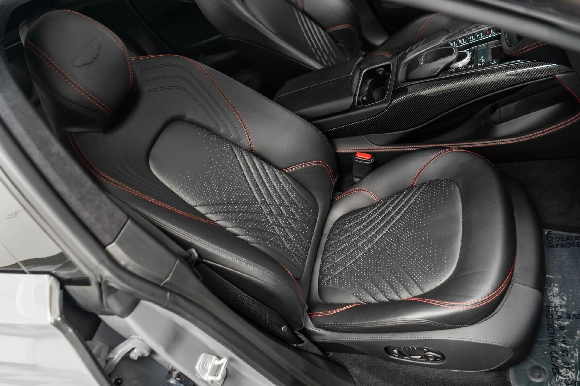 mph026_914769812_Used_2022_Aston_Martin_DBX_1755547970_3bbae878b5