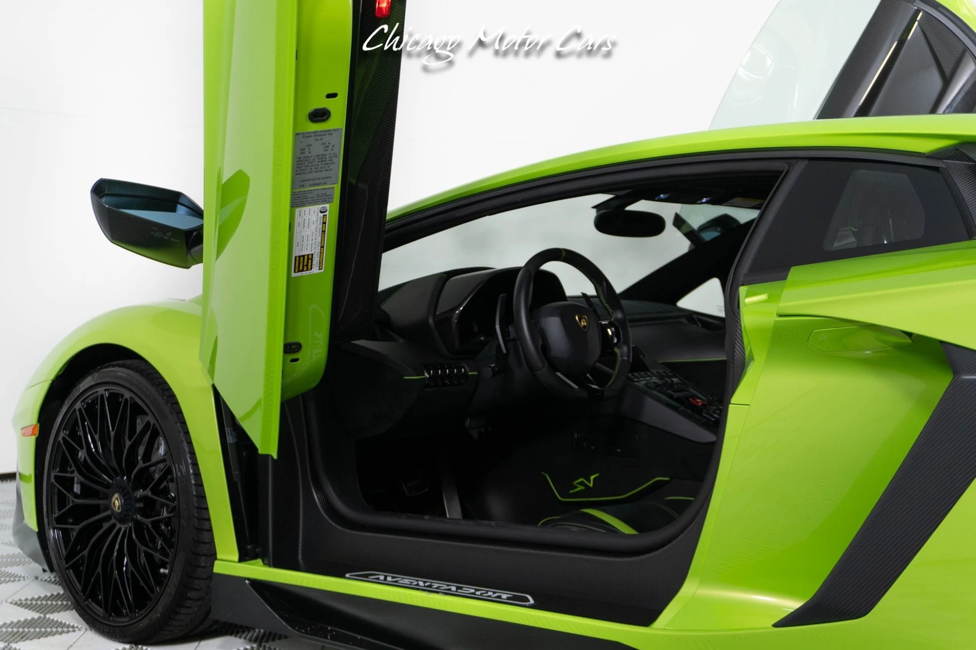 mph026_919280756_13081_p27_l_a3069aa430