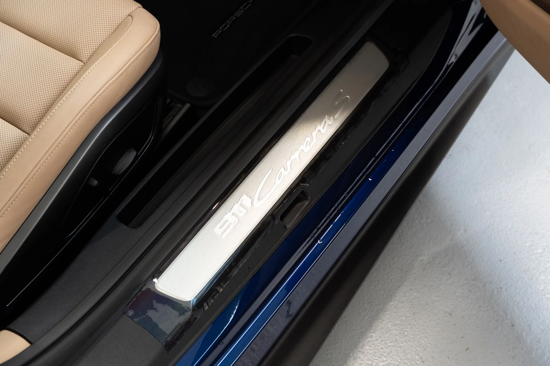 mph026_927643663_Used_2024_Porsche_911_Carrera_S_1762982926_1b4c020244