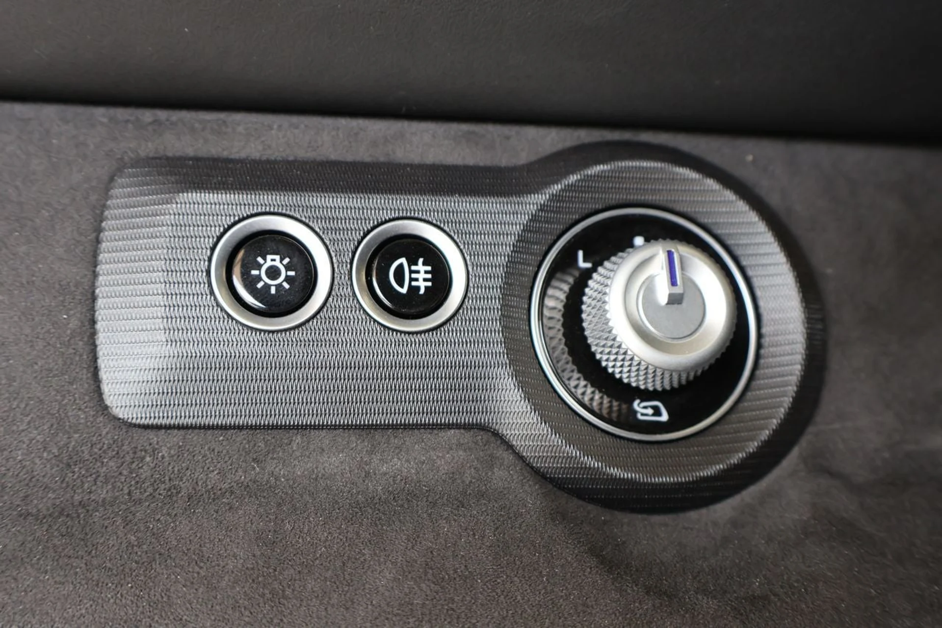 mph026_928988784_27_6df542db18