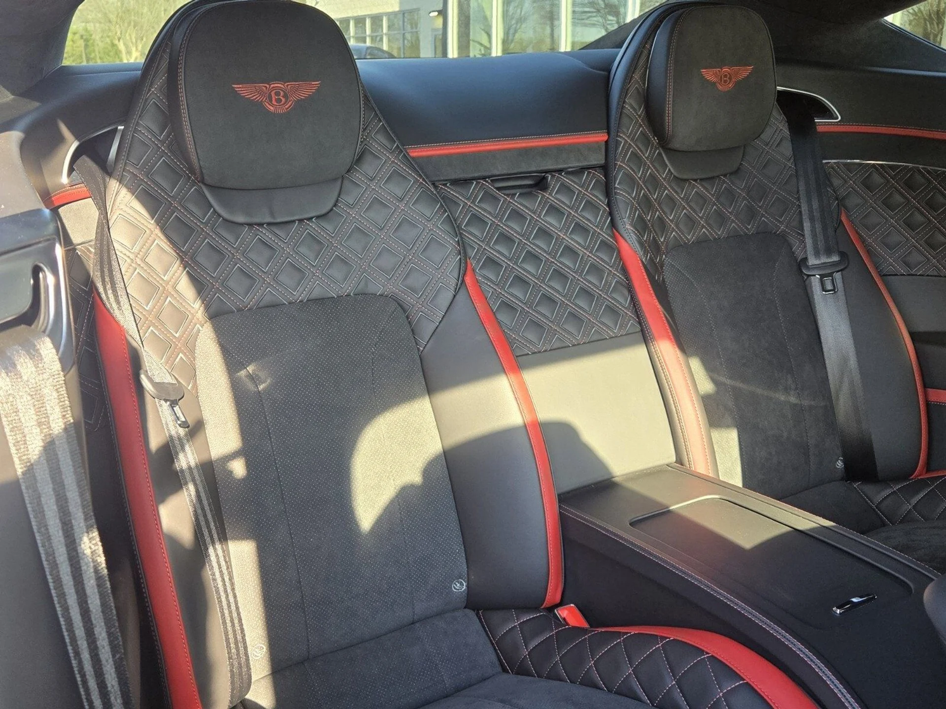 mph026_930290276_7c524ca9f37c581d997b50d7baf9c87cx_0e47f8a5c1