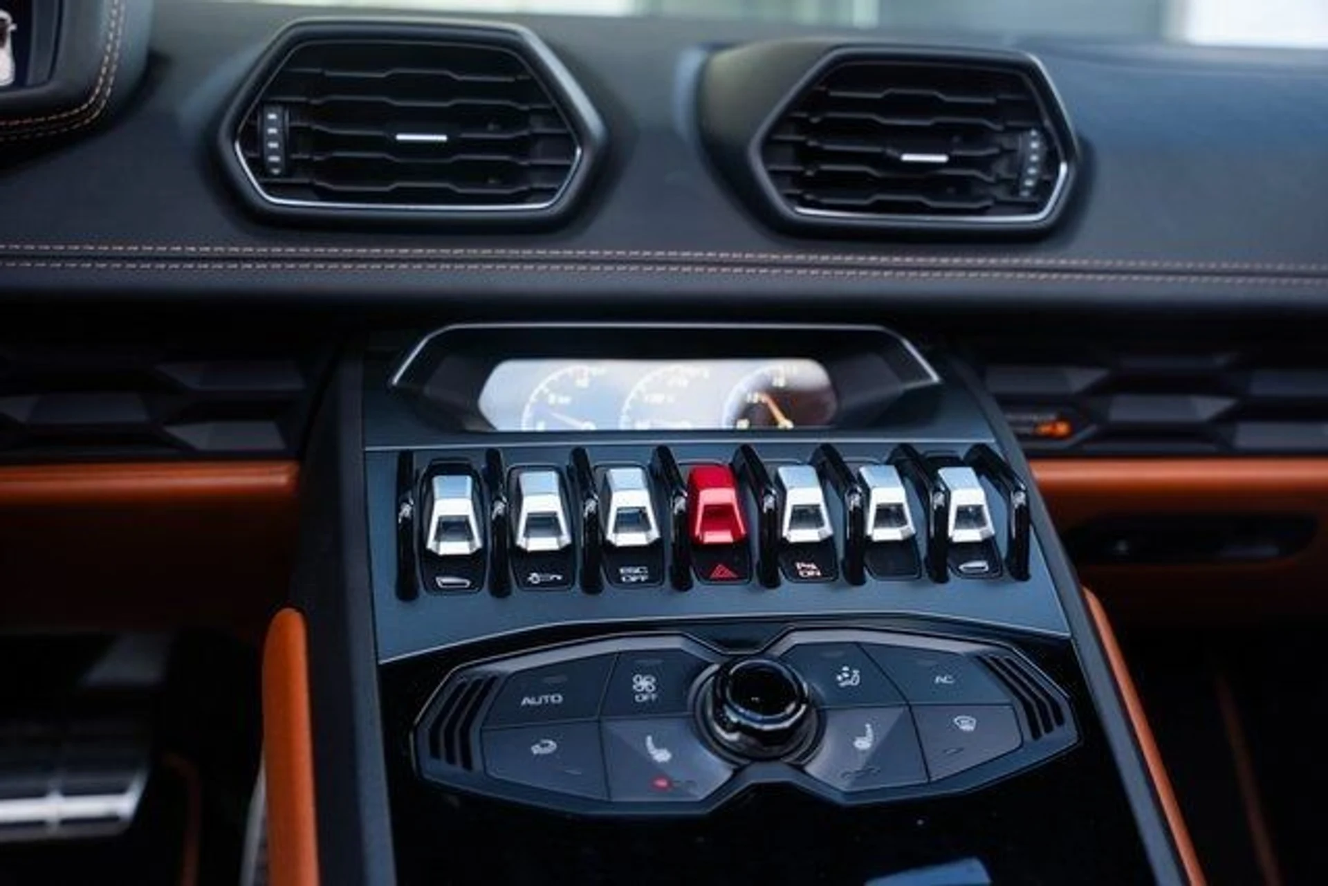 mph026_93070920_0ccc4a72bb1442b5844f189a0de50fb0_054a168903