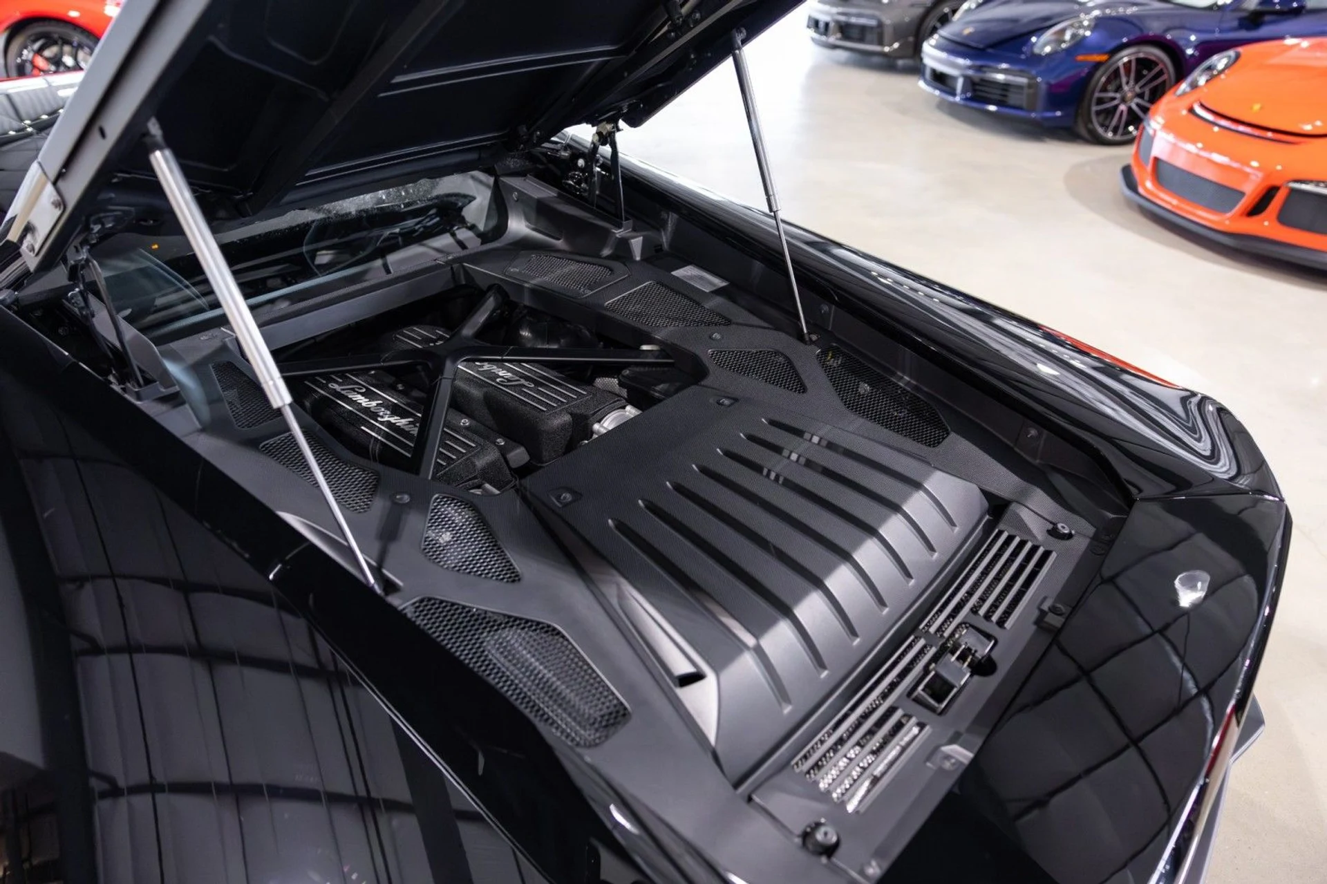 mph026_933698116_m_Q_3b4d7ac5be