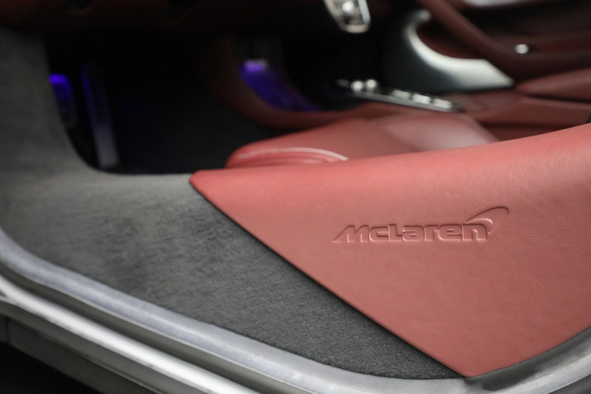 mph026_936596590_Used_2023_Mc_Laren_GT_Luxe_eca615529d