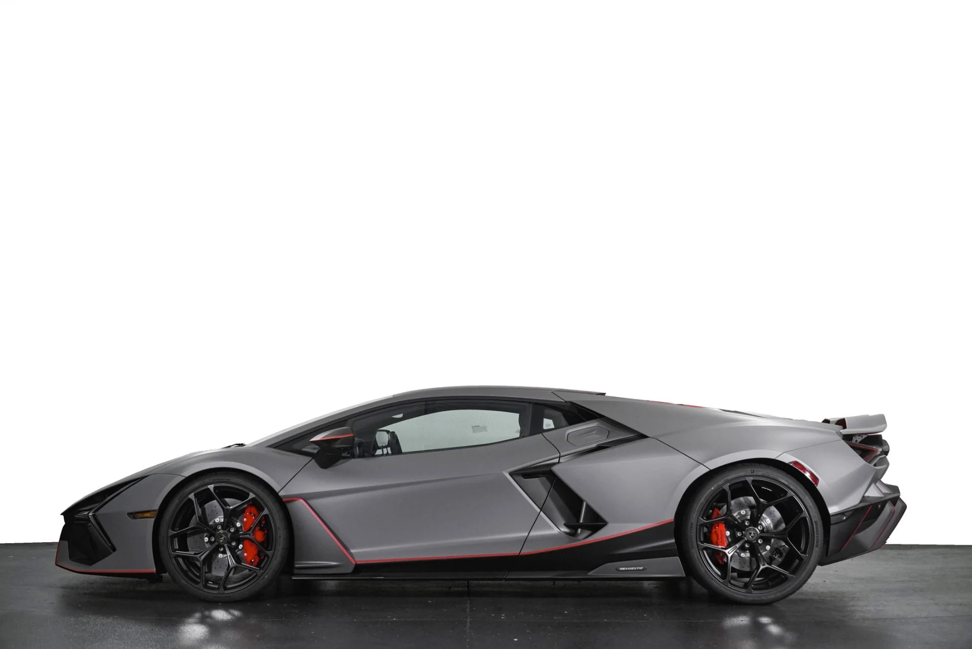 mph026_936992424_New_2026_Lamborghini_Revuelto_Base_1785345857_2f79a572b0