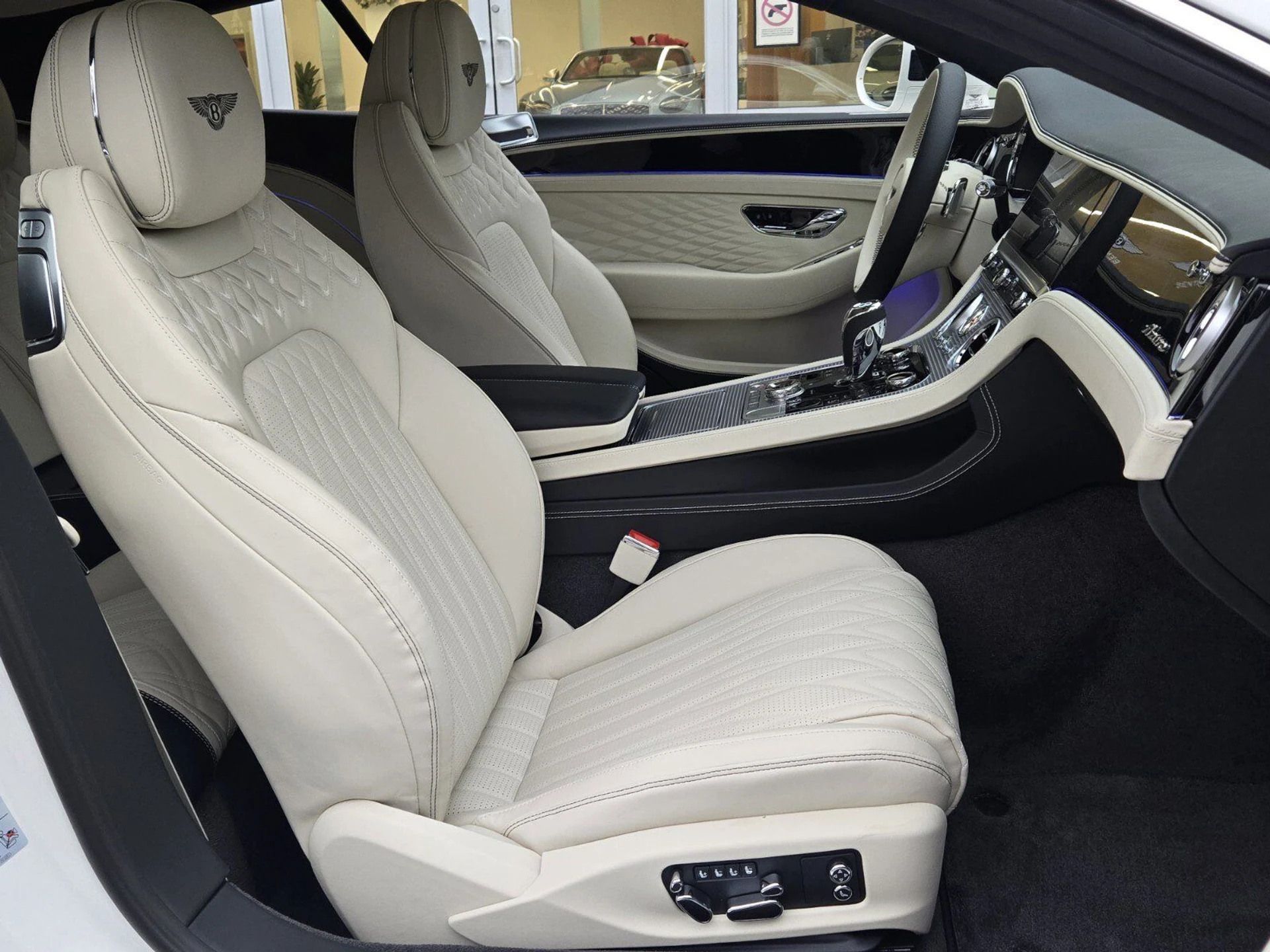 mph026_938251685_5082a3513ca89315f73a0b3c8cc8ab20x_59bbae833a